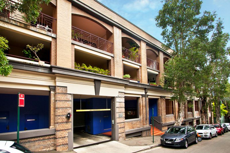 807/508 Riley Street, Surry Hills, NSW Residential Apartment Sold