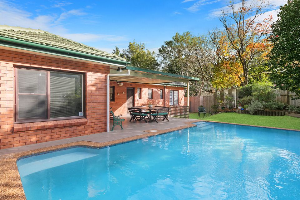 10 Ovens Place, St Ives, NSW 2075