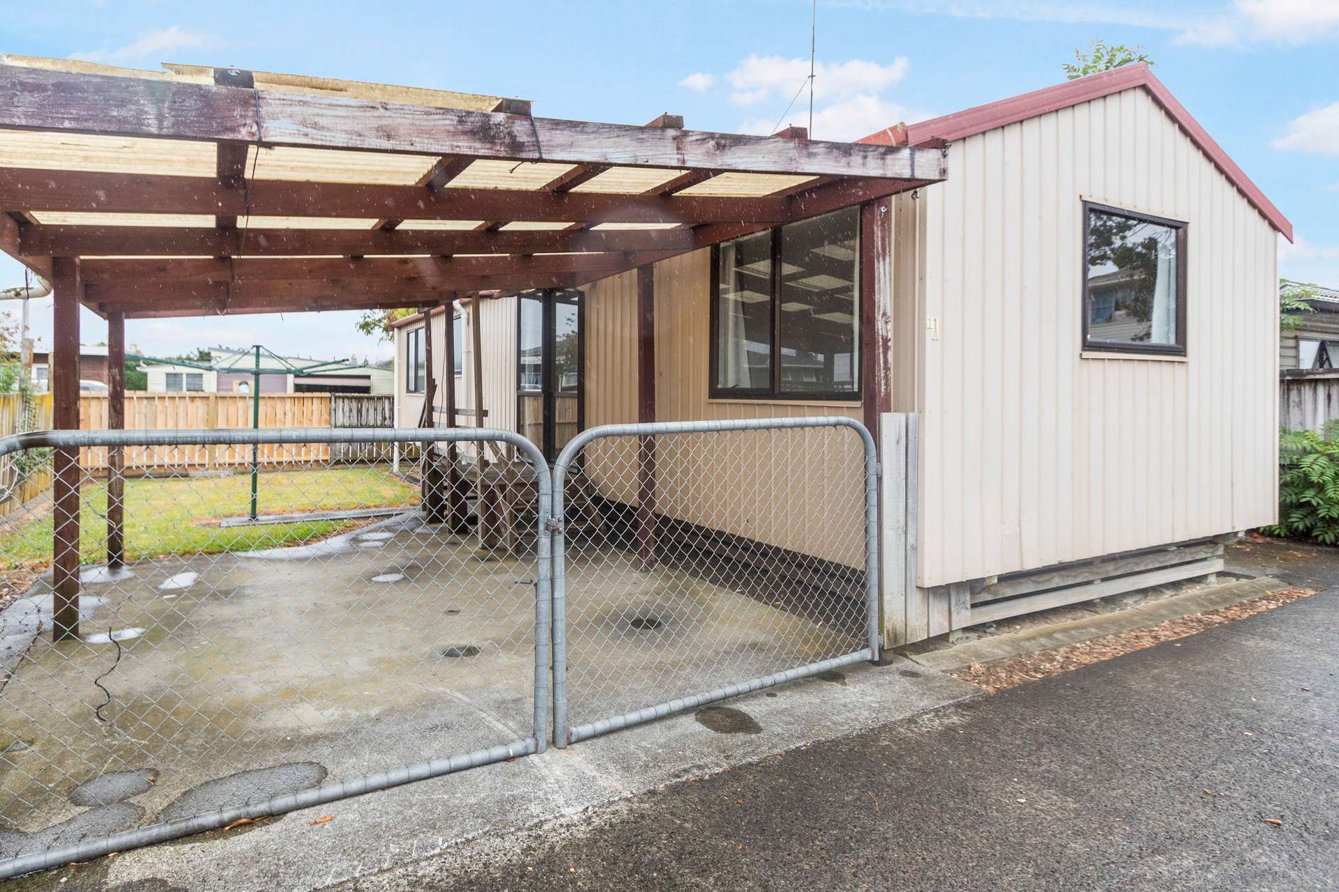 11a Cameo Court Road photo 0