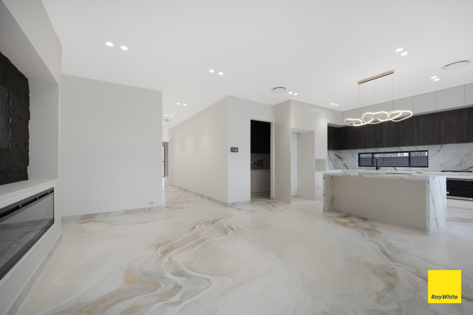 27A Strickland Street — photo 3 of 11