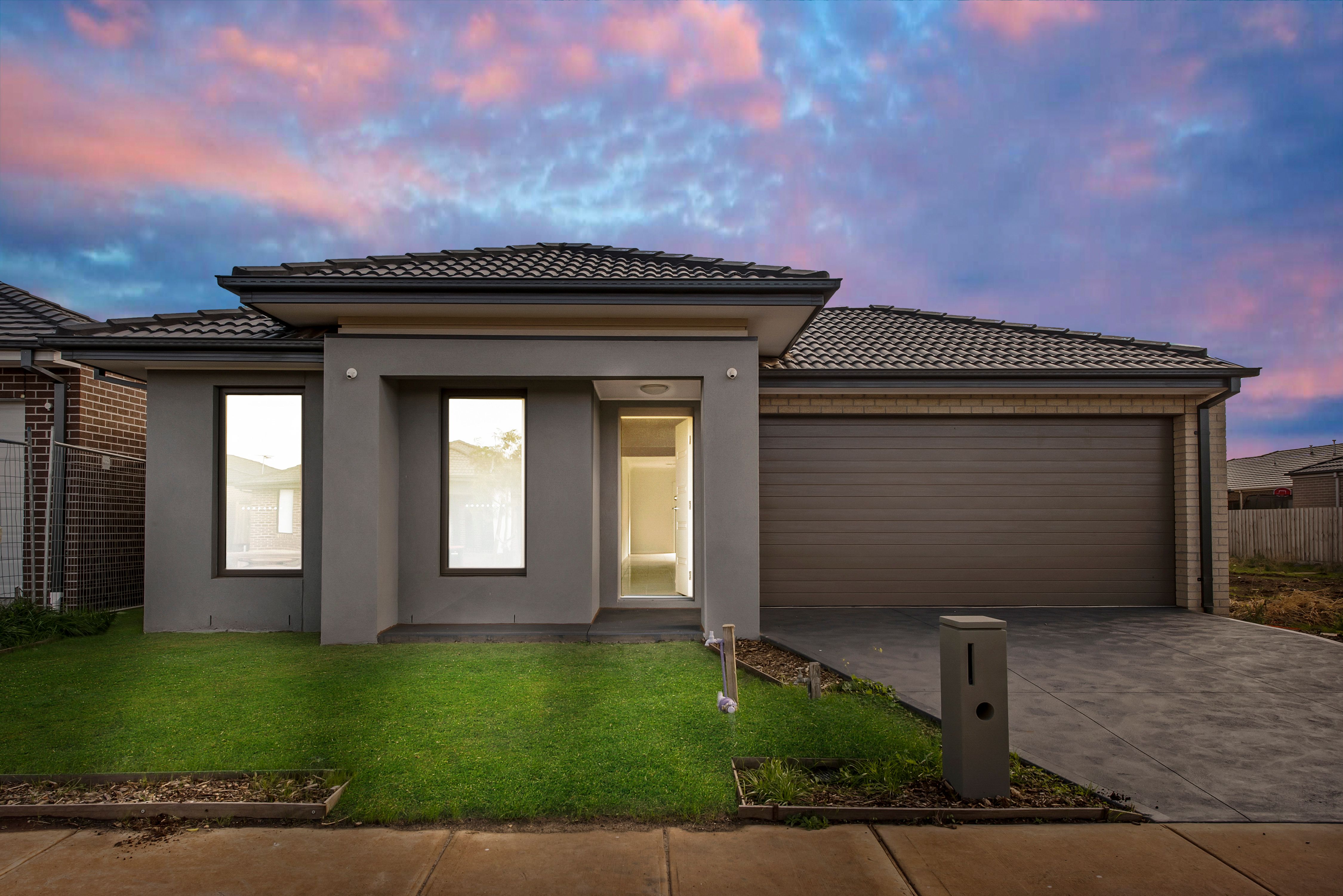 10 Beaumont Street, AINTREE VIC 3336