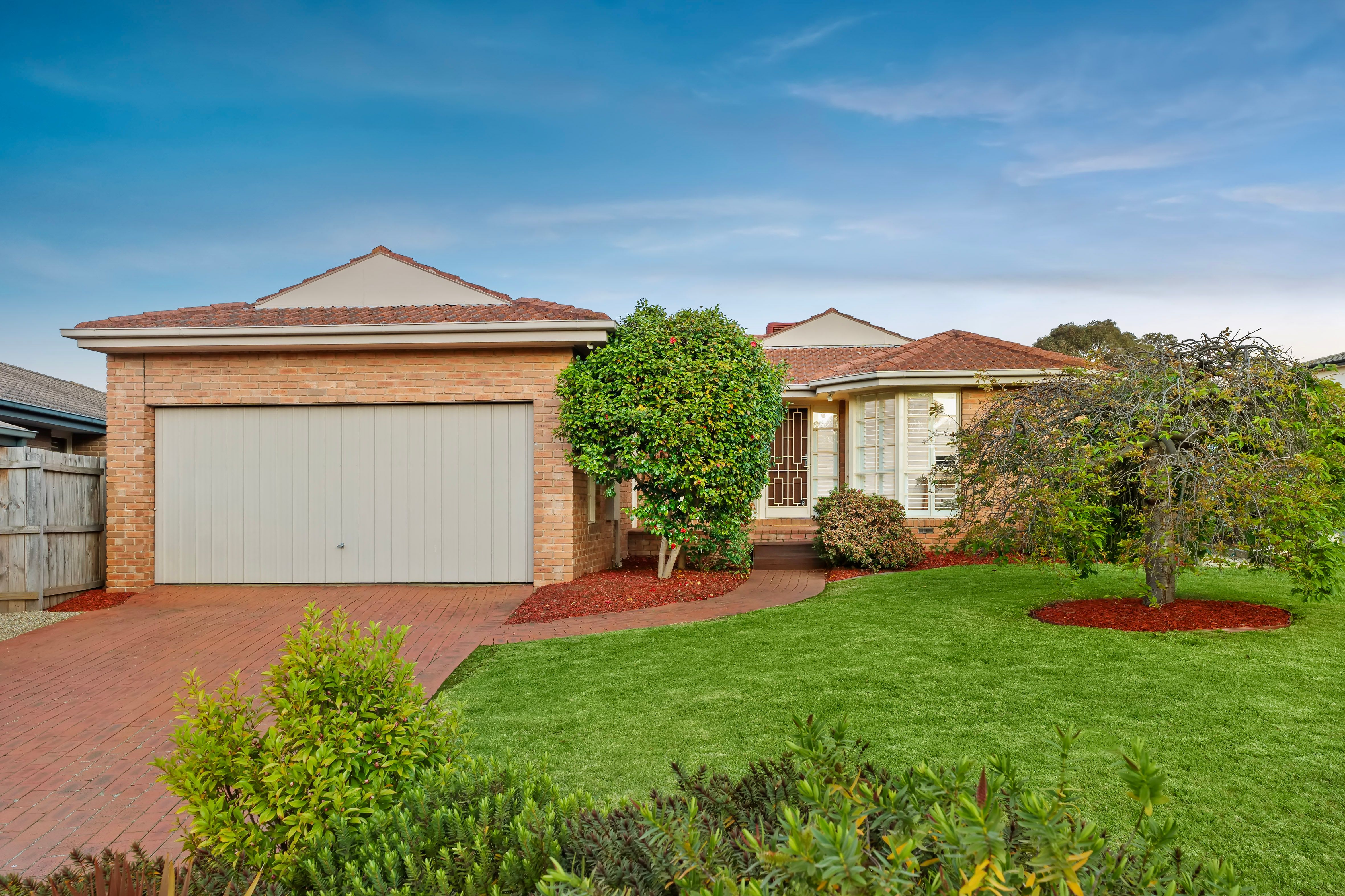 9 Mistletoe Close , Knoxfield VIC 3180