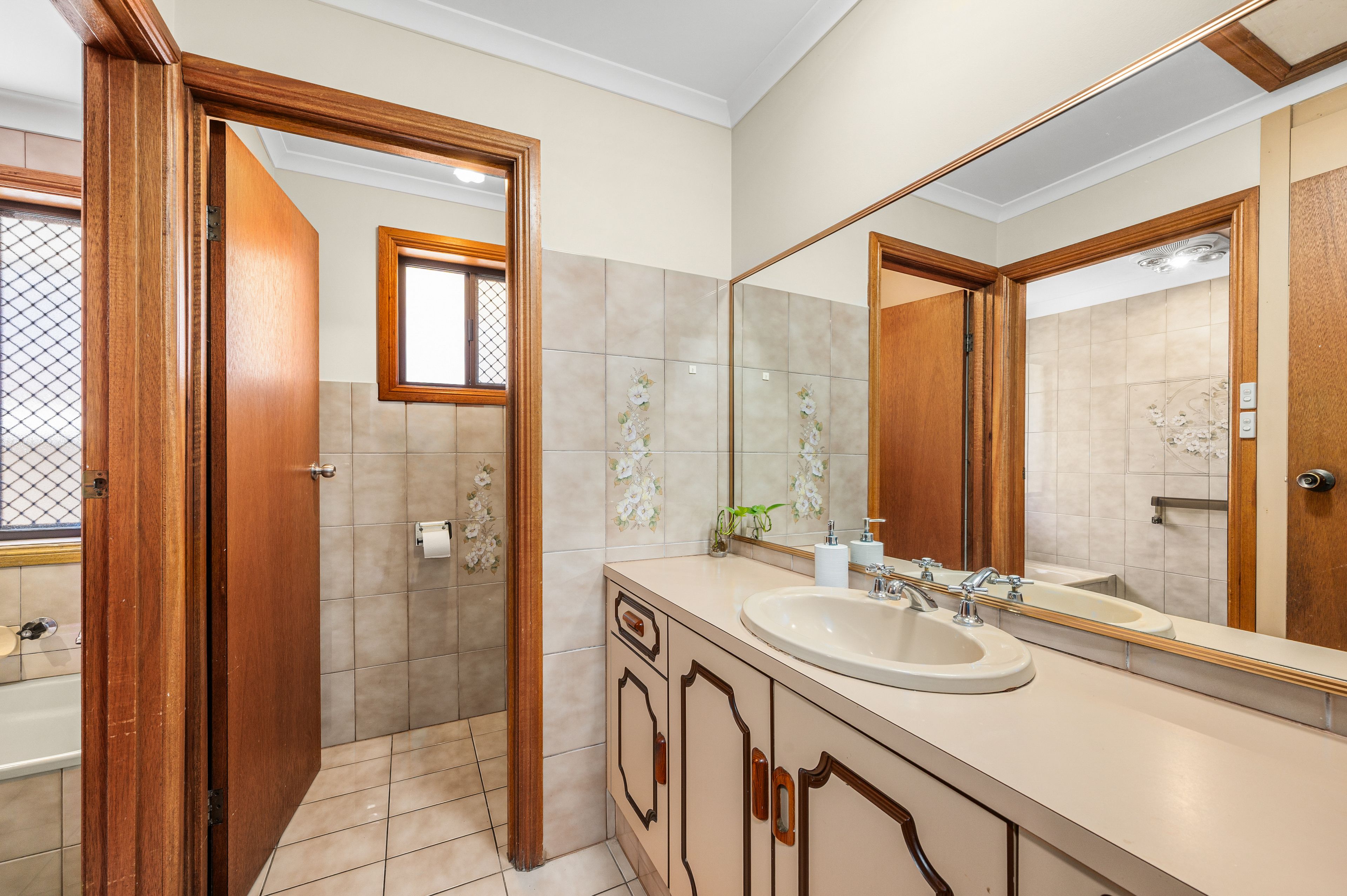 28 Penong Avenue — photo 13 of 17