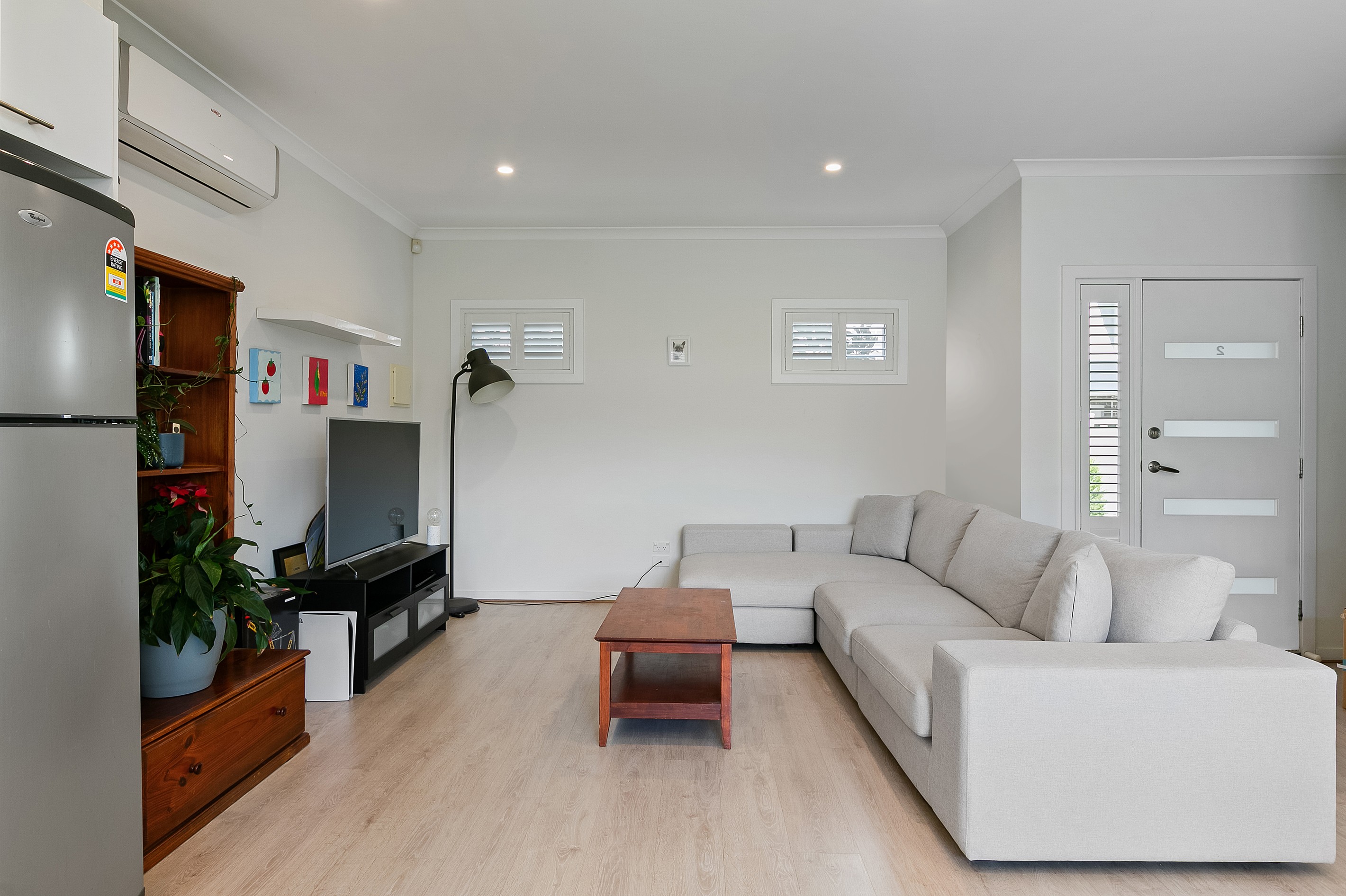 2/39 Purinuan Road, Reservoir, VIC 3073