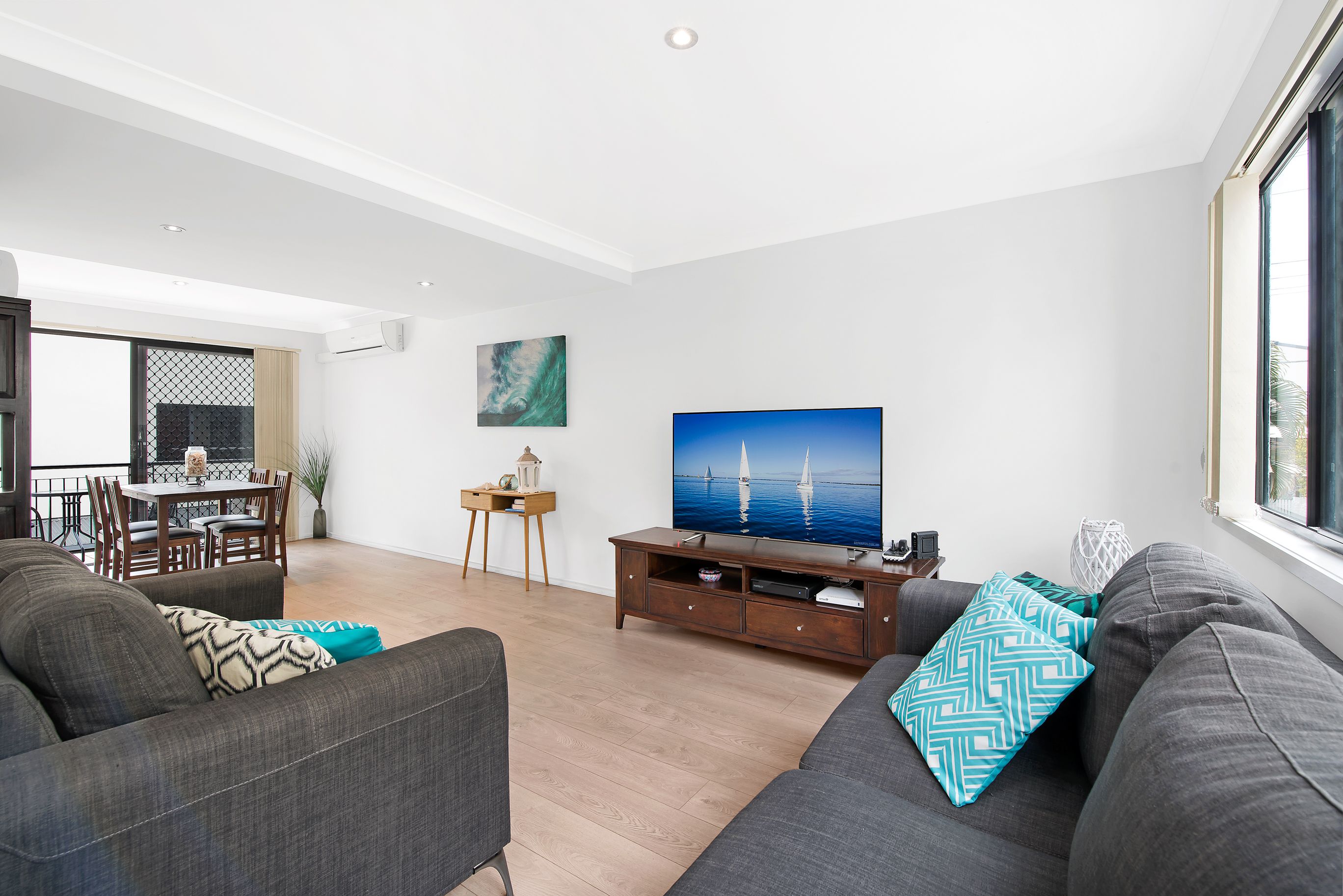 2/16-18 Georgina Street, Woody Point, QLD 4019