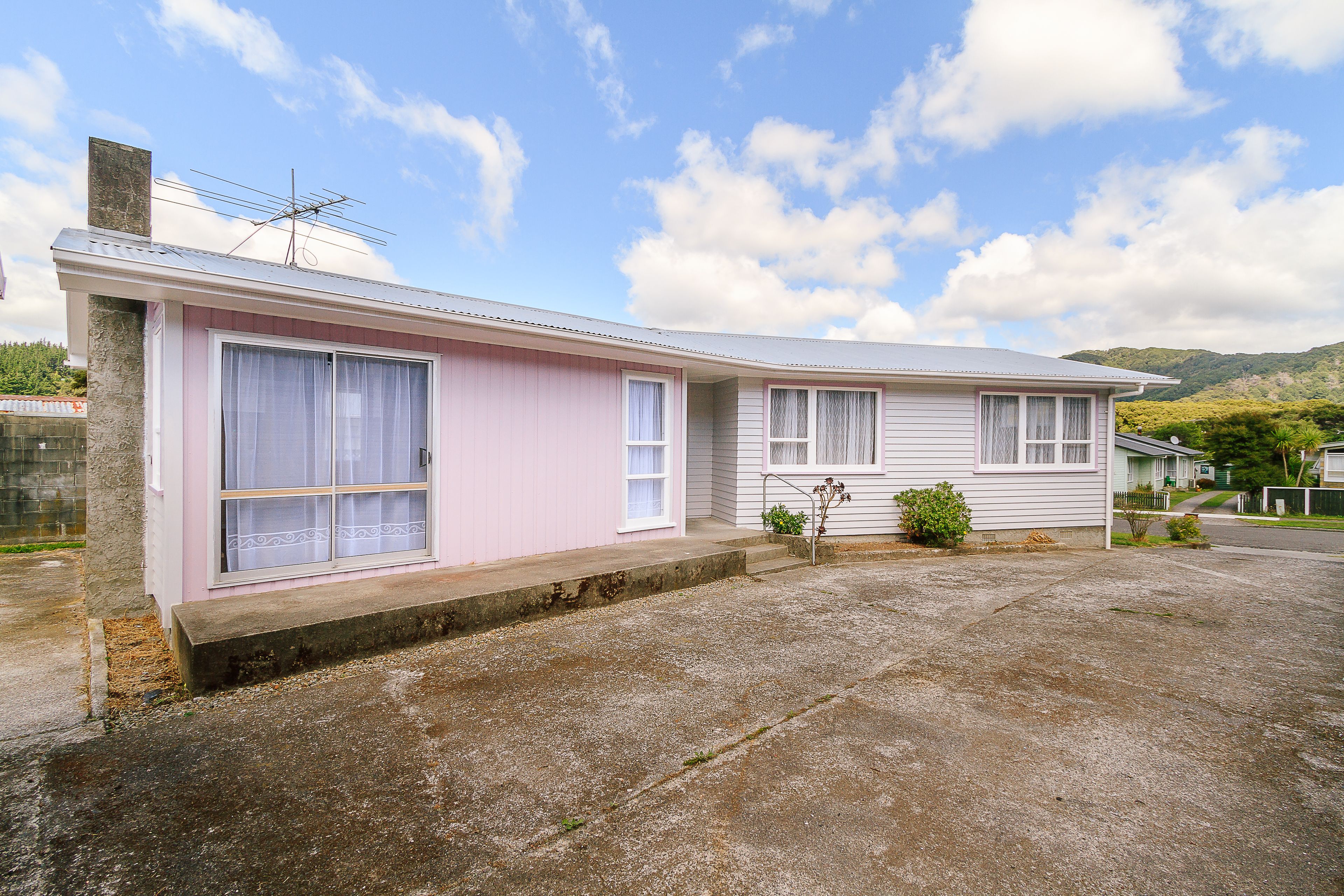 16 Kairanga Crescent, Wainuiomata, Lower Hutt City