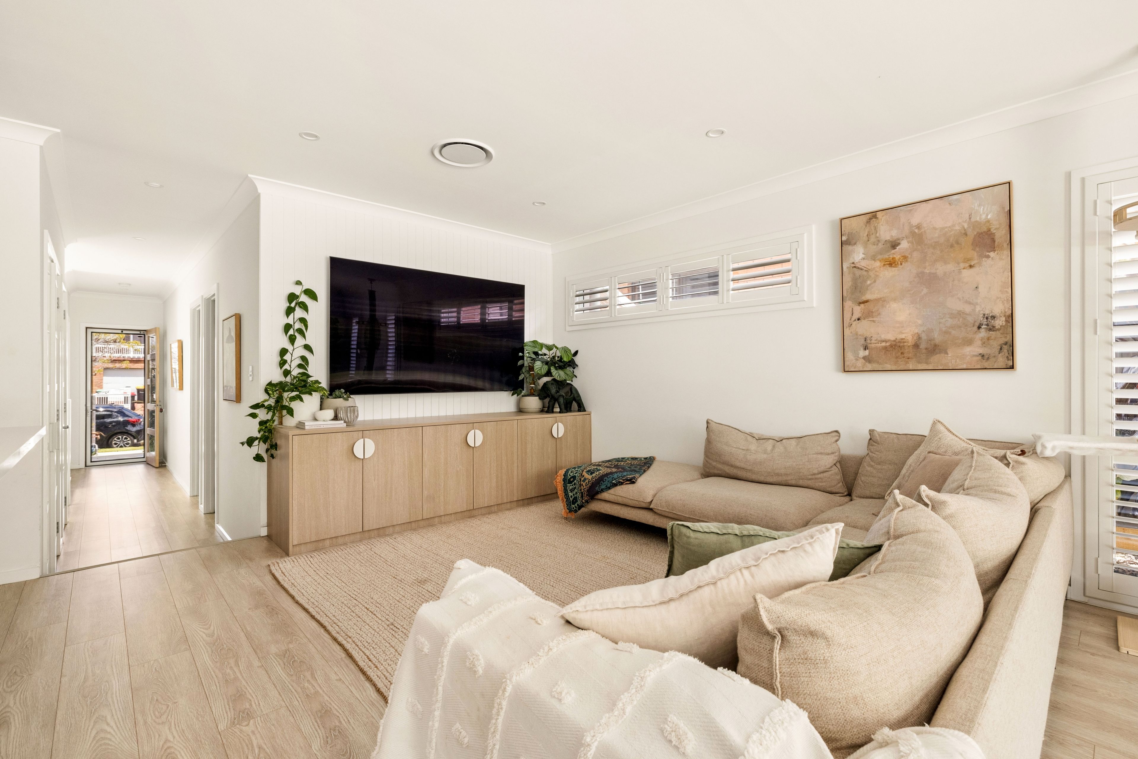 15 Rolfe Street — photo 3 of 16