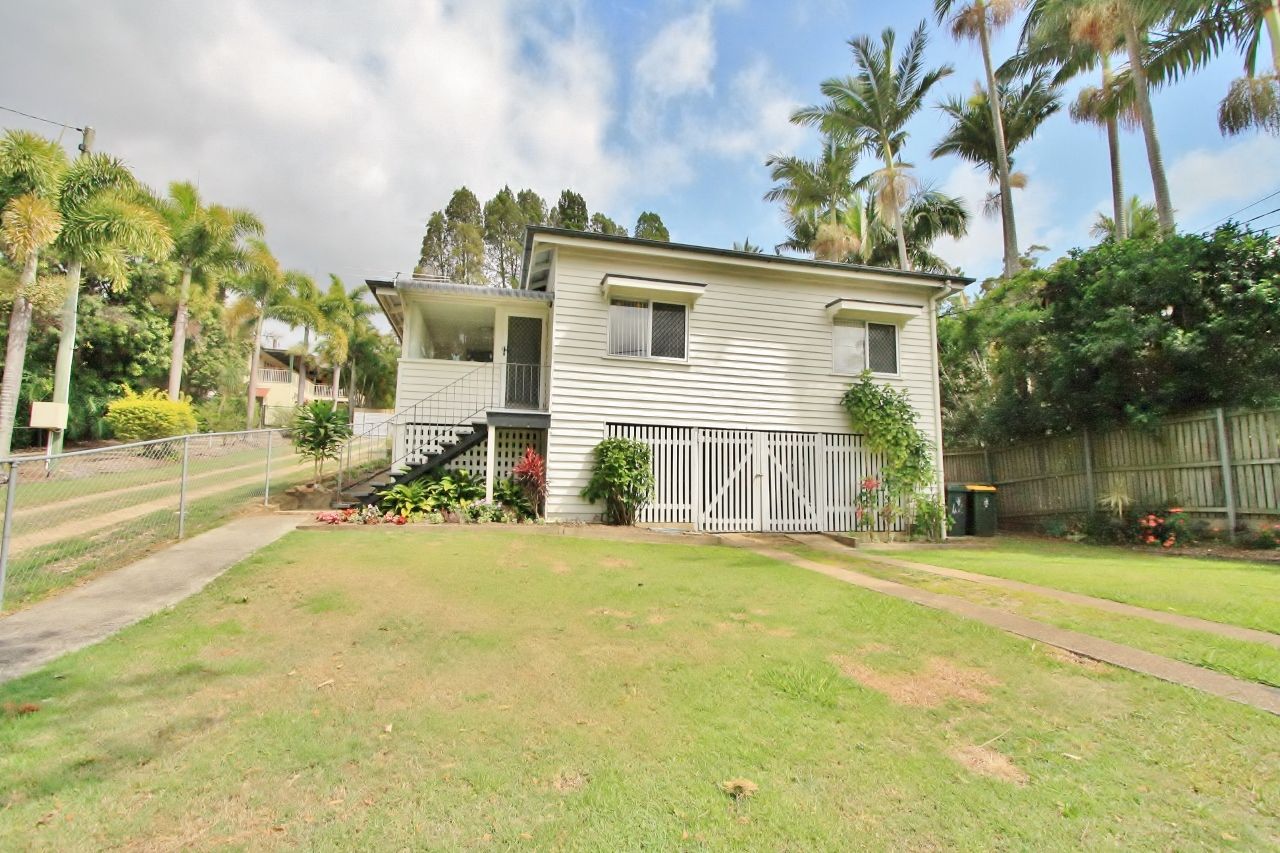 42 Abbotsleigh Street, Holland Park, QLD 4121