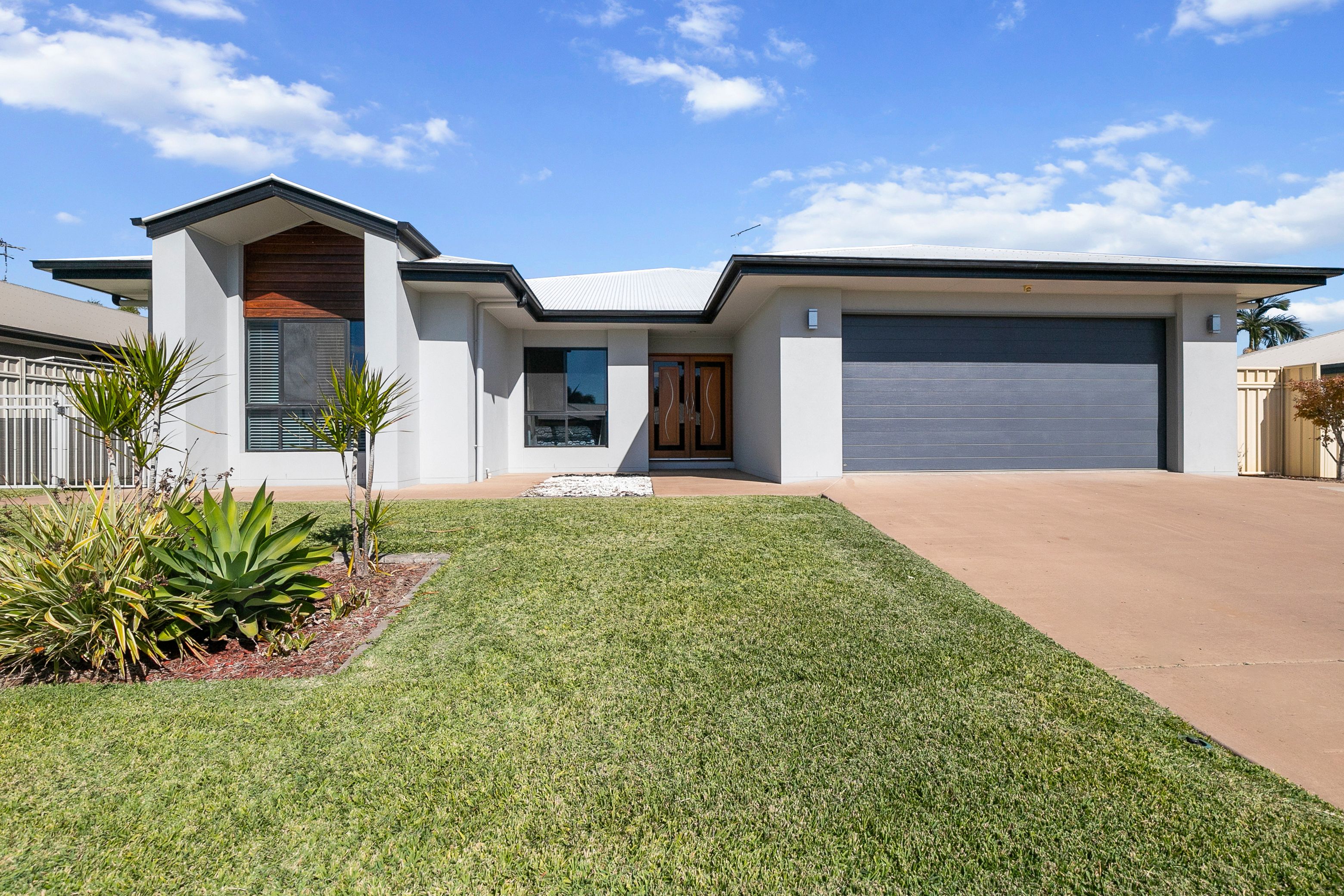 18 Saville Street, Emerald QLD 4720
