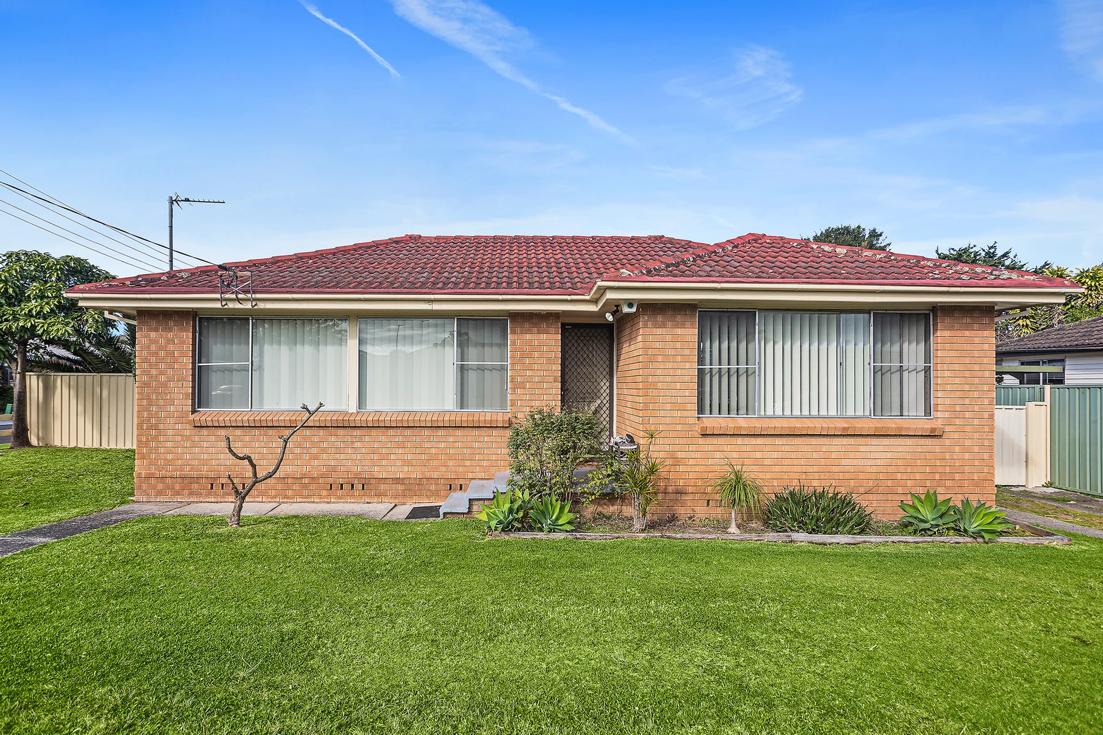 11 Maple Street, Albion Park Rail, NSW 2527