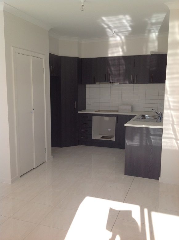 2/97 Vista Drive, Melton, VIC 3337