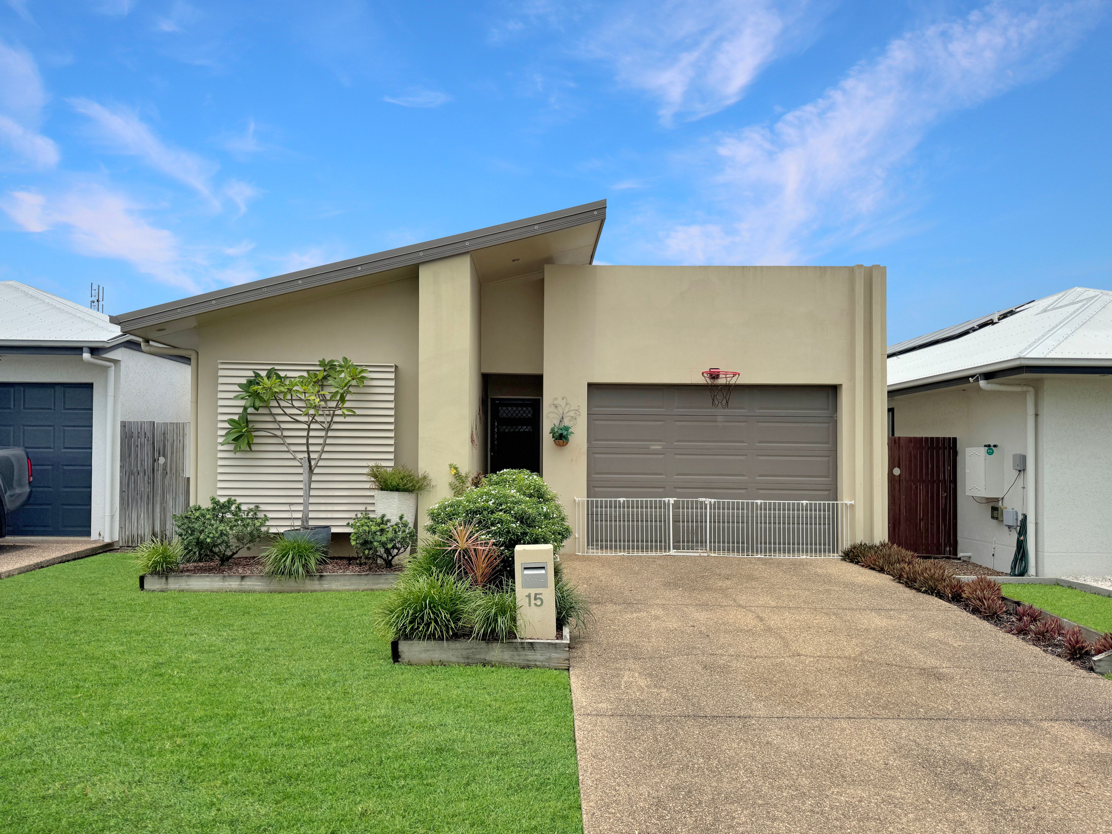 15 Molokai Street, Burdell QLD 4818