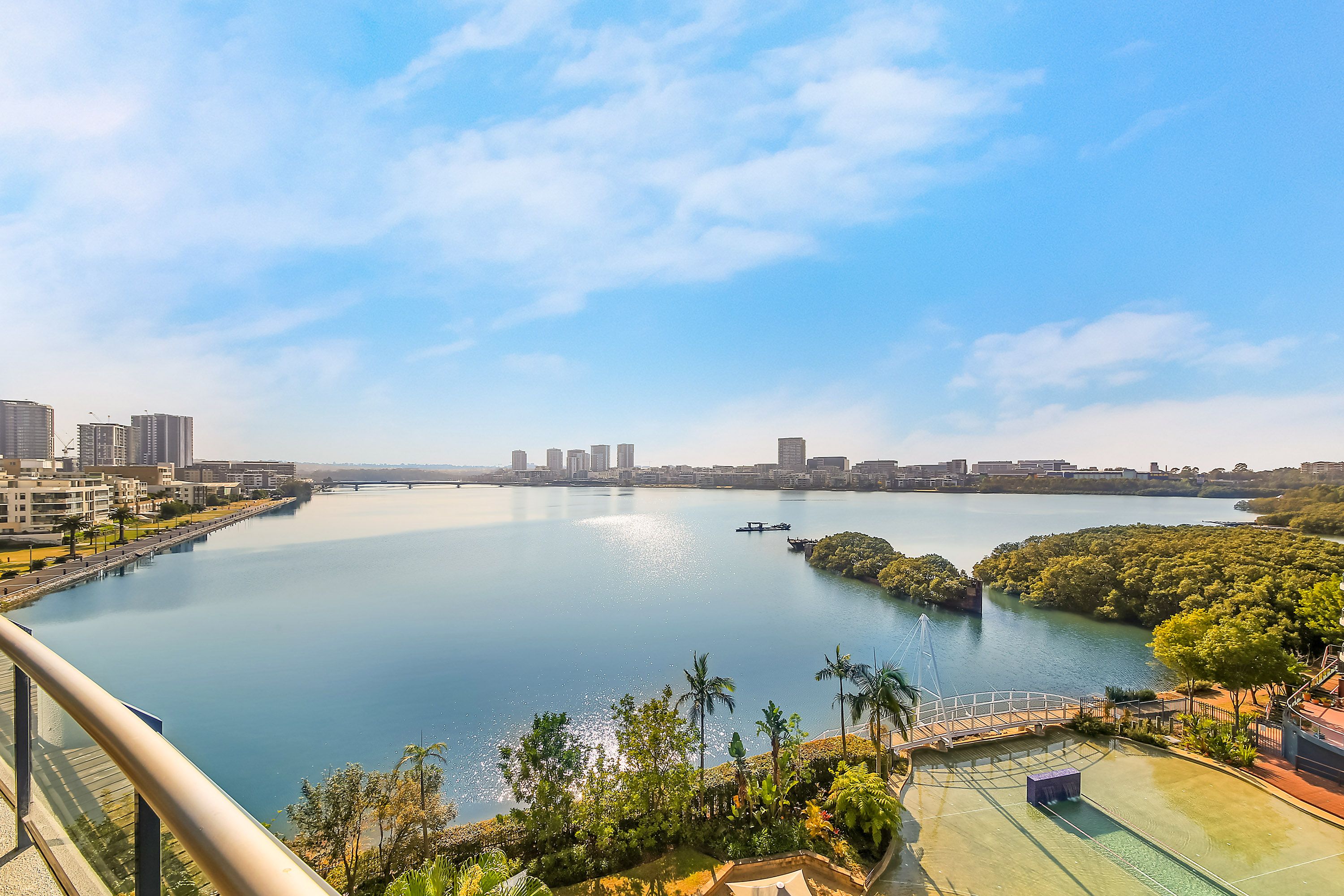 4**/27 Bennelong Parkway, Wentworth Point, NSW 2127