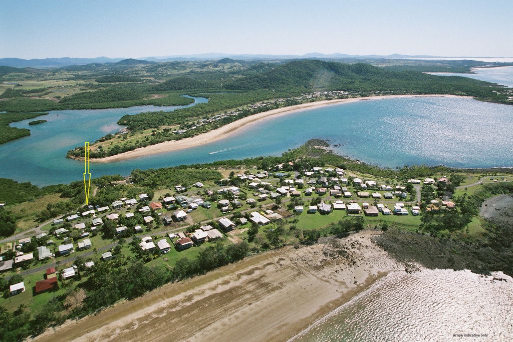 42 Cooper Avenue, Campwin Beach QLD 4737