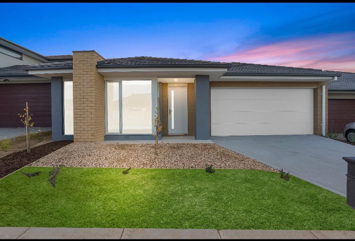 7 Quince Road, MANOR LAKES, VIC 3024