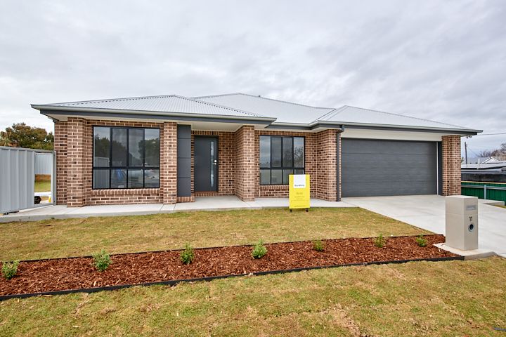 11 Duke Street, Junee, NSW 2663