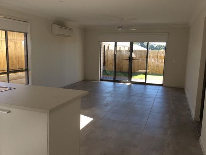 11 Maynard Street, Silkstone, QLD 4304