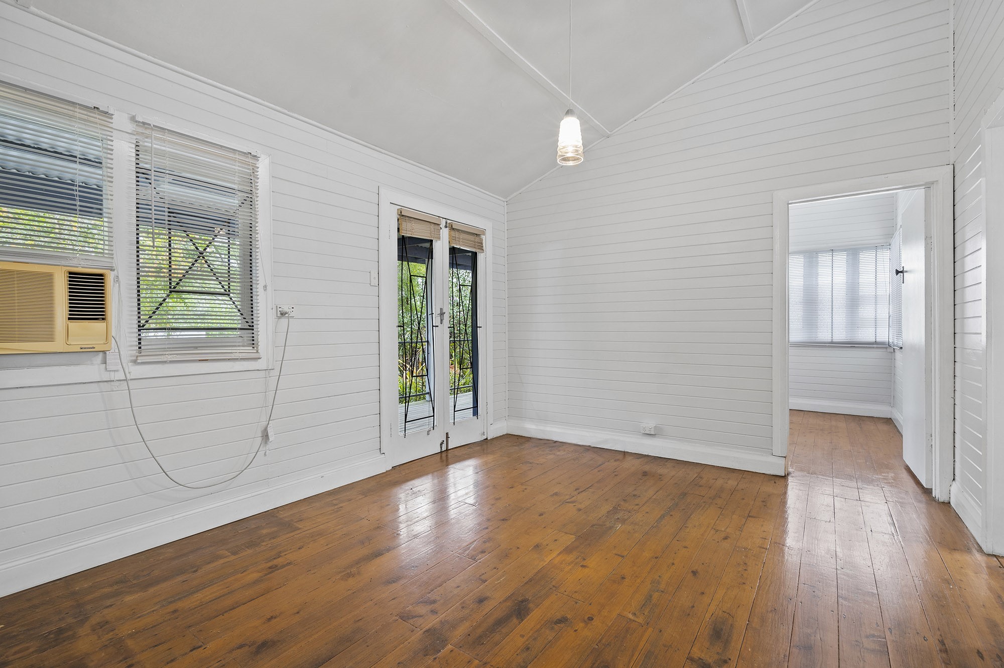 39 London Street, Eight Mile Plains, QLD 4113