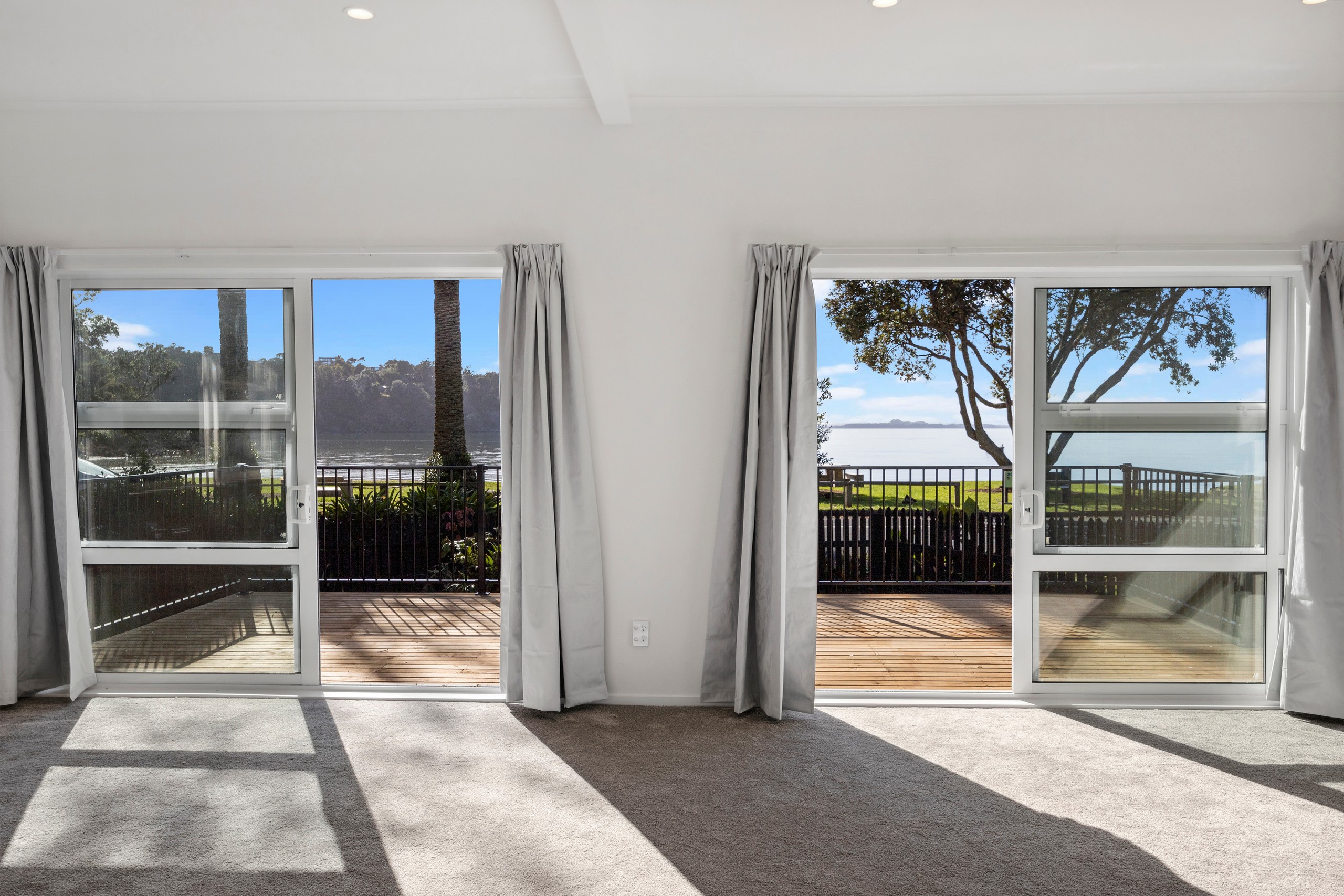 2 Western Road, Laingholm, Waitakere City