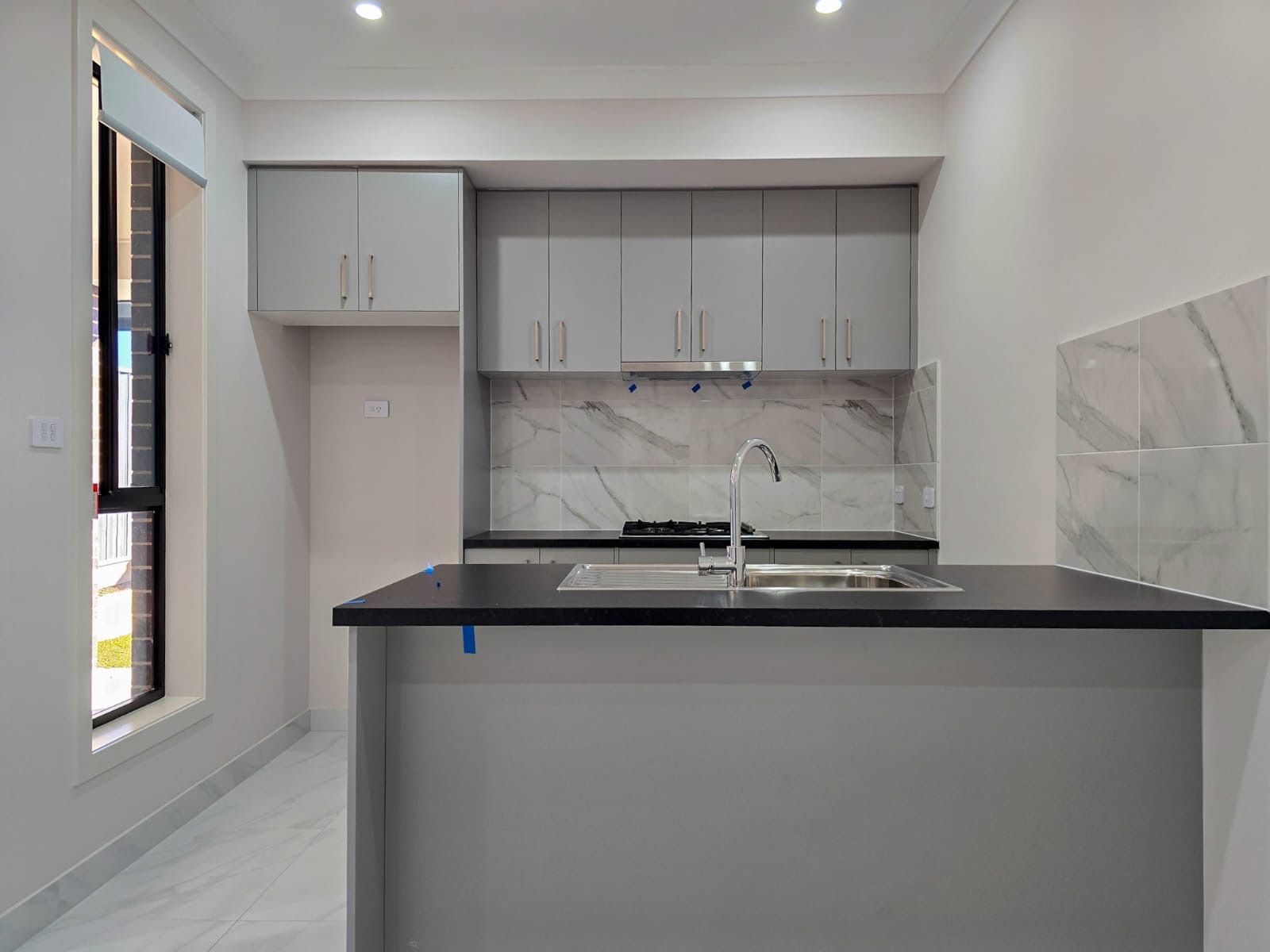 33a St Lukes Street — photo 3 of 9