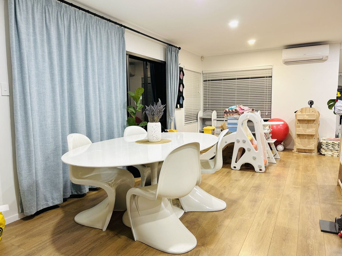 13 Sunward Rise, Glenfield, North Shore City