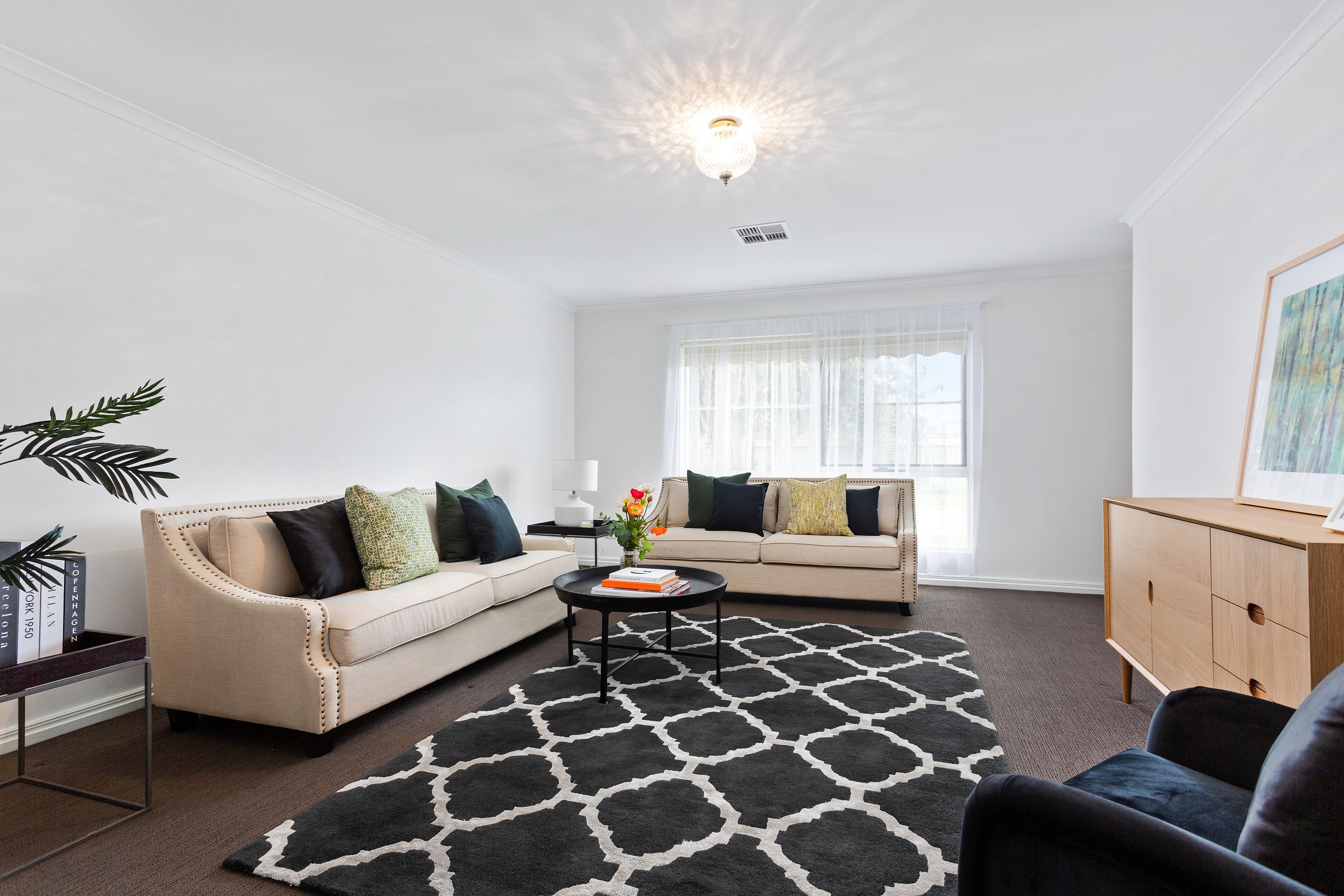 2/2 Lancaster Drive, North Haven, SA 5018