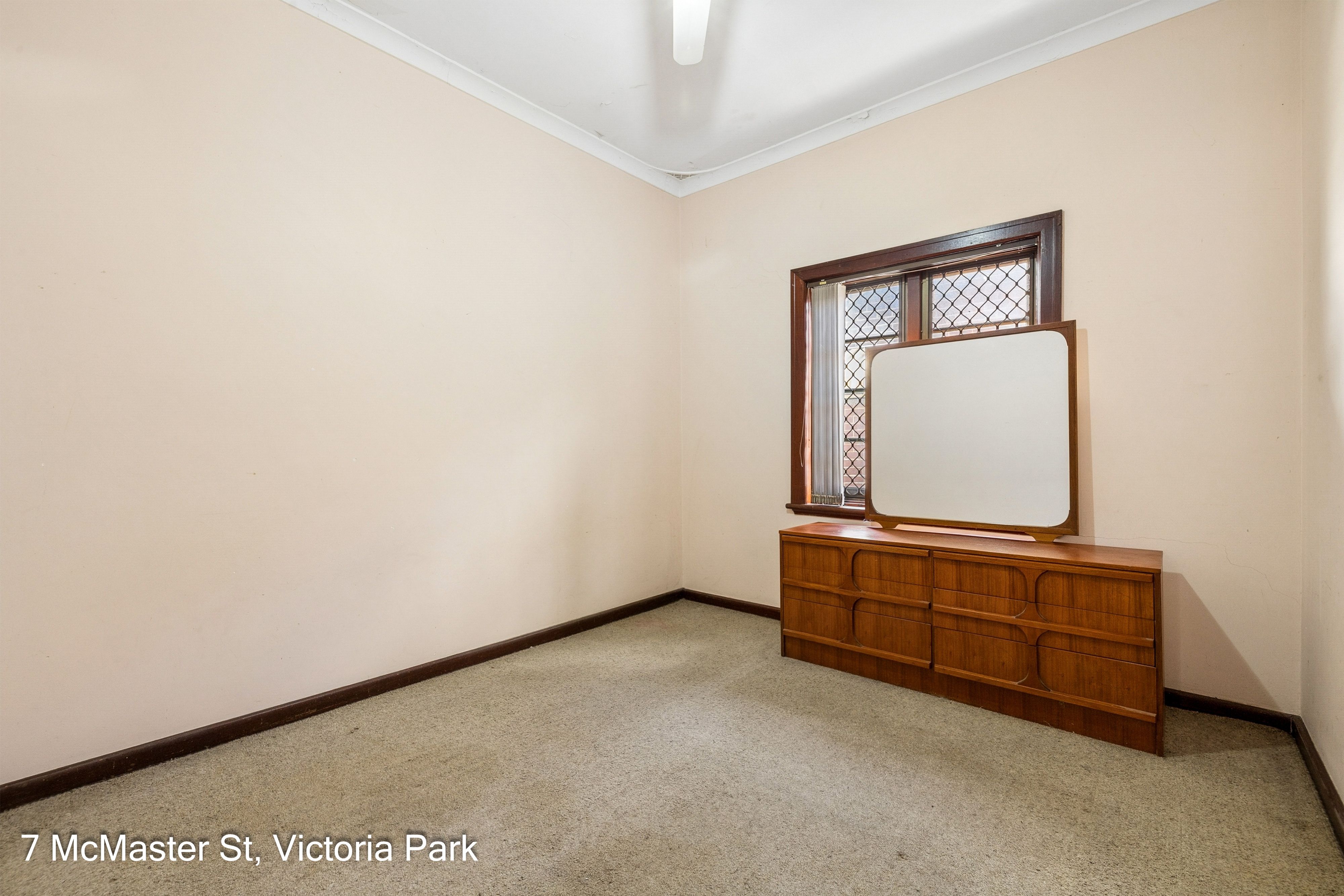7 & 9 McMaster Street — photo 10 of 30