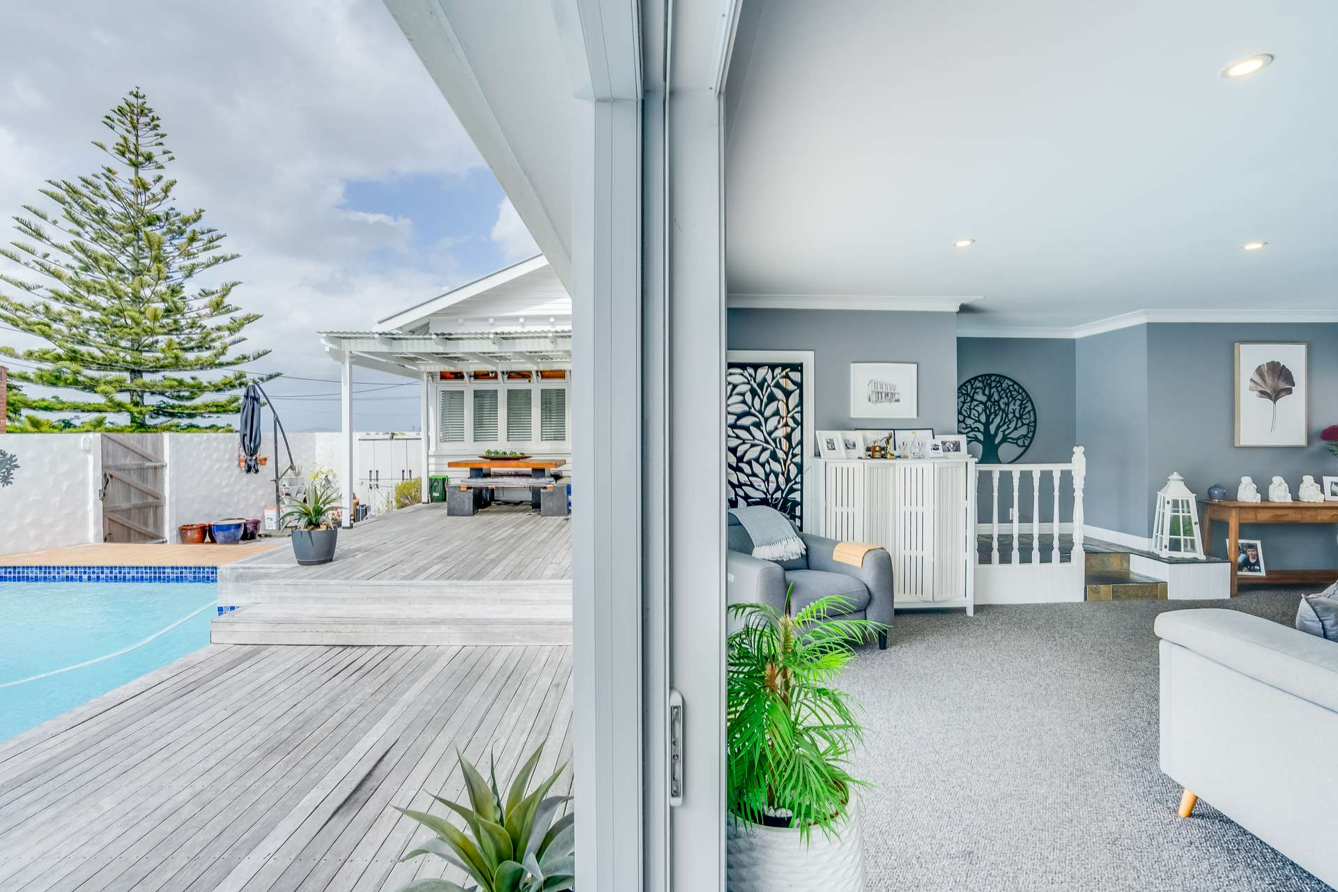 34 Te Atatu Road photo 13