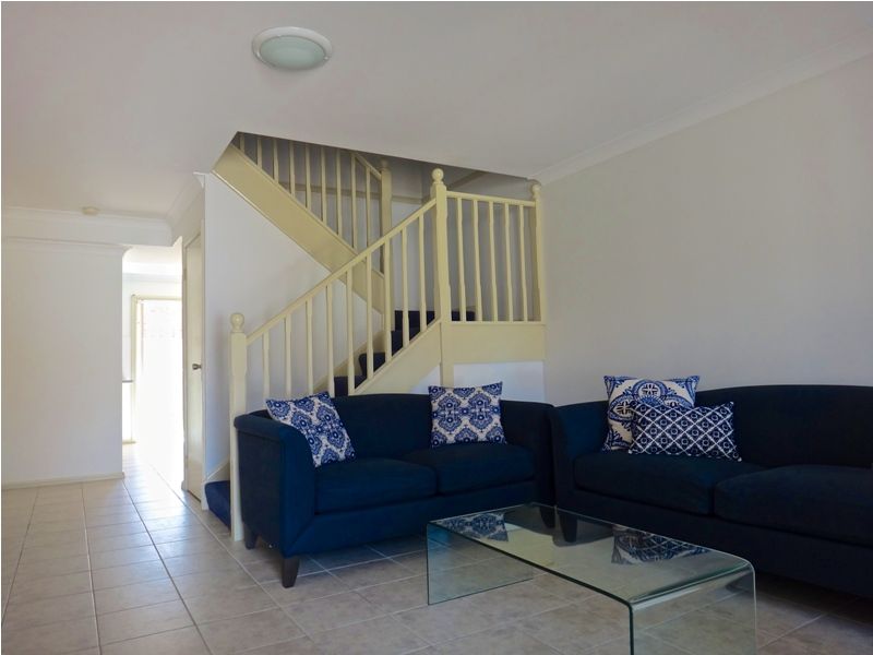 2/59-61 Devenish Street, Greenfield Park, NSW 2176