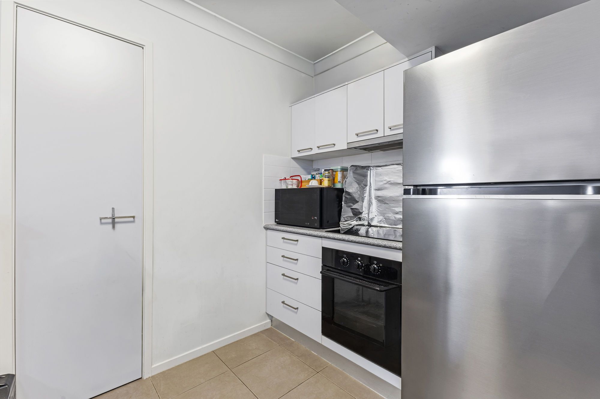 72/30-42 Fleet Drive — photo 12 of 25