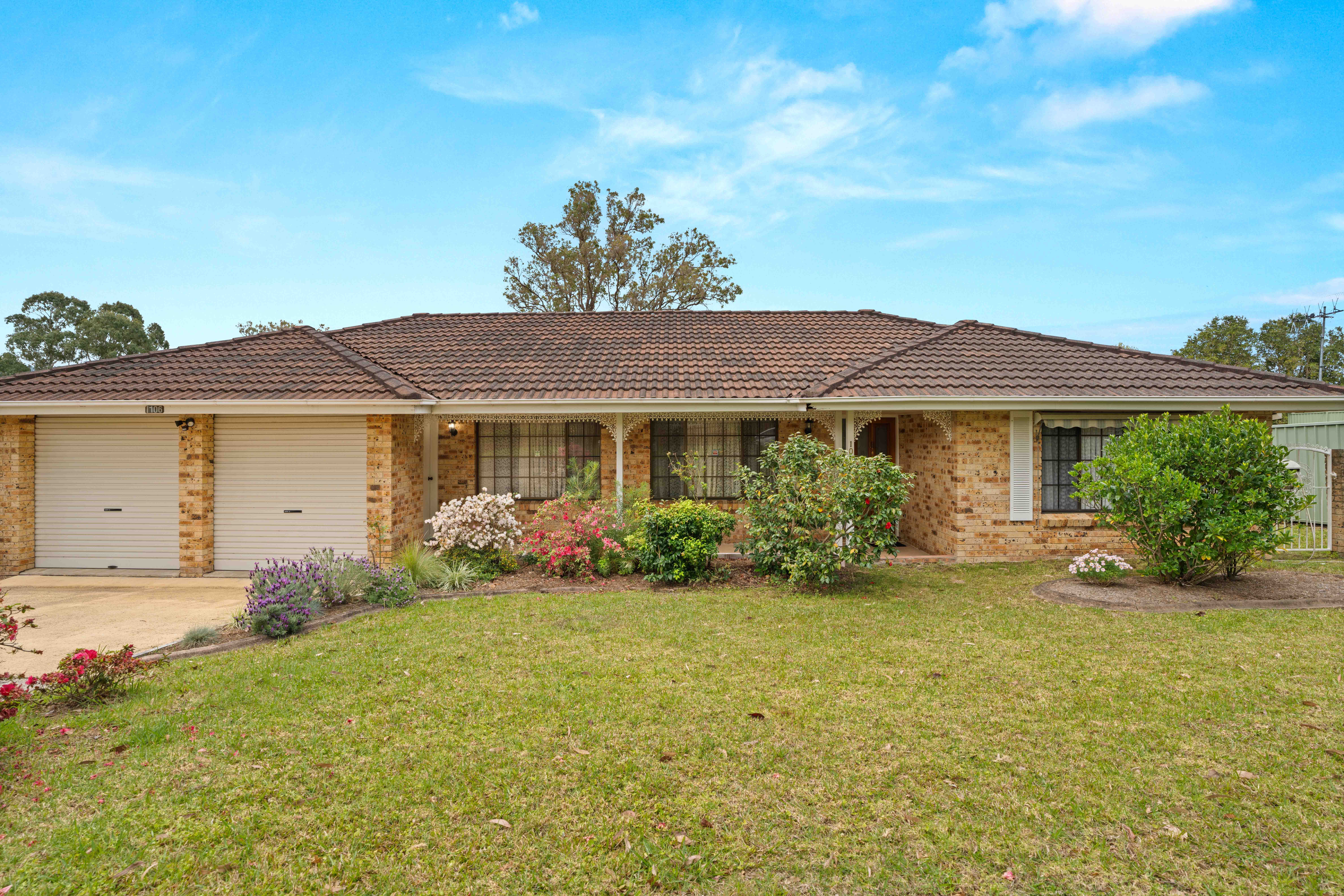 106 Lyndhurst Drive, Bomaderry, NSW 2541