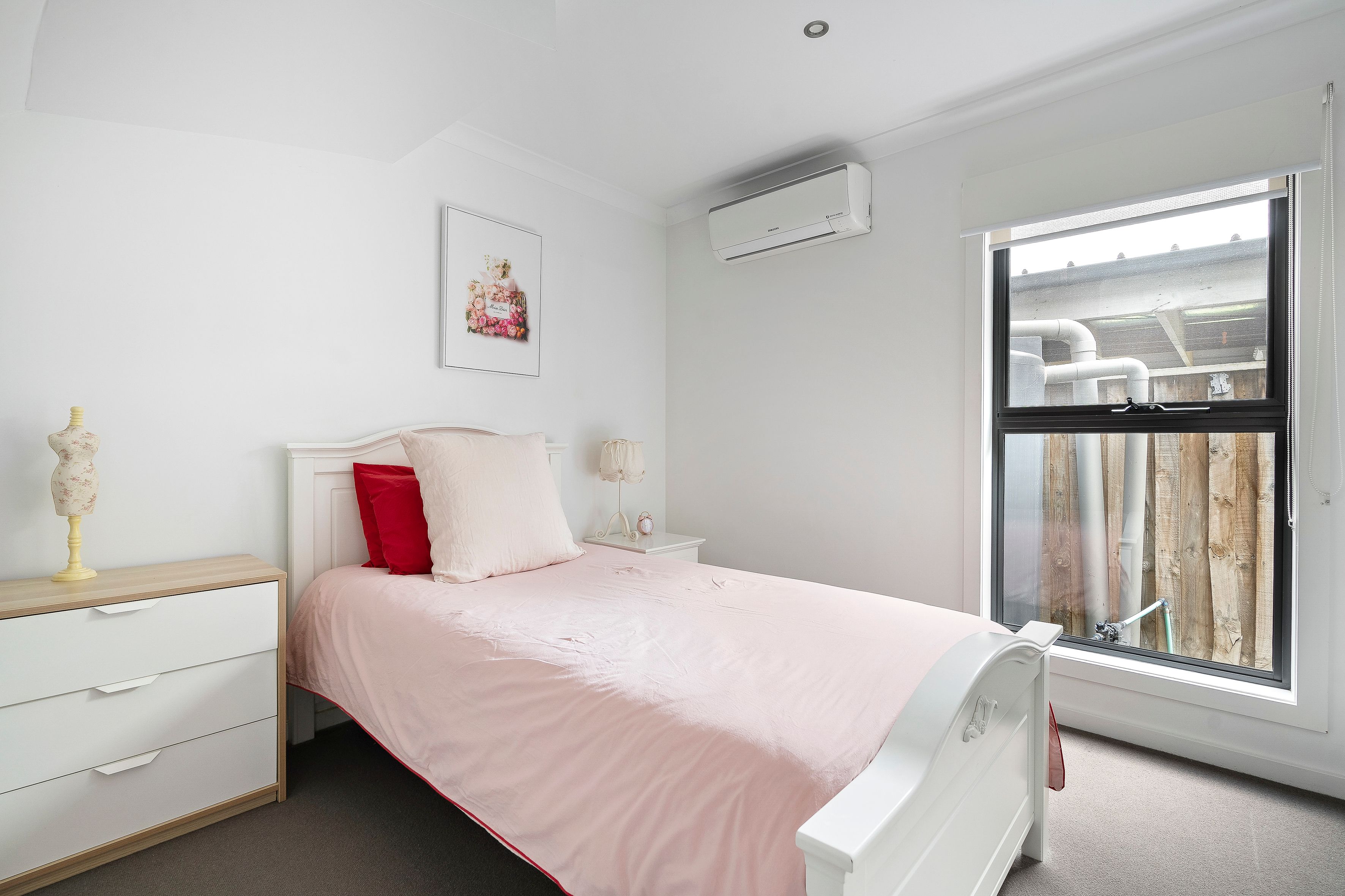 4/10 Collace Street — photo 4 of 16