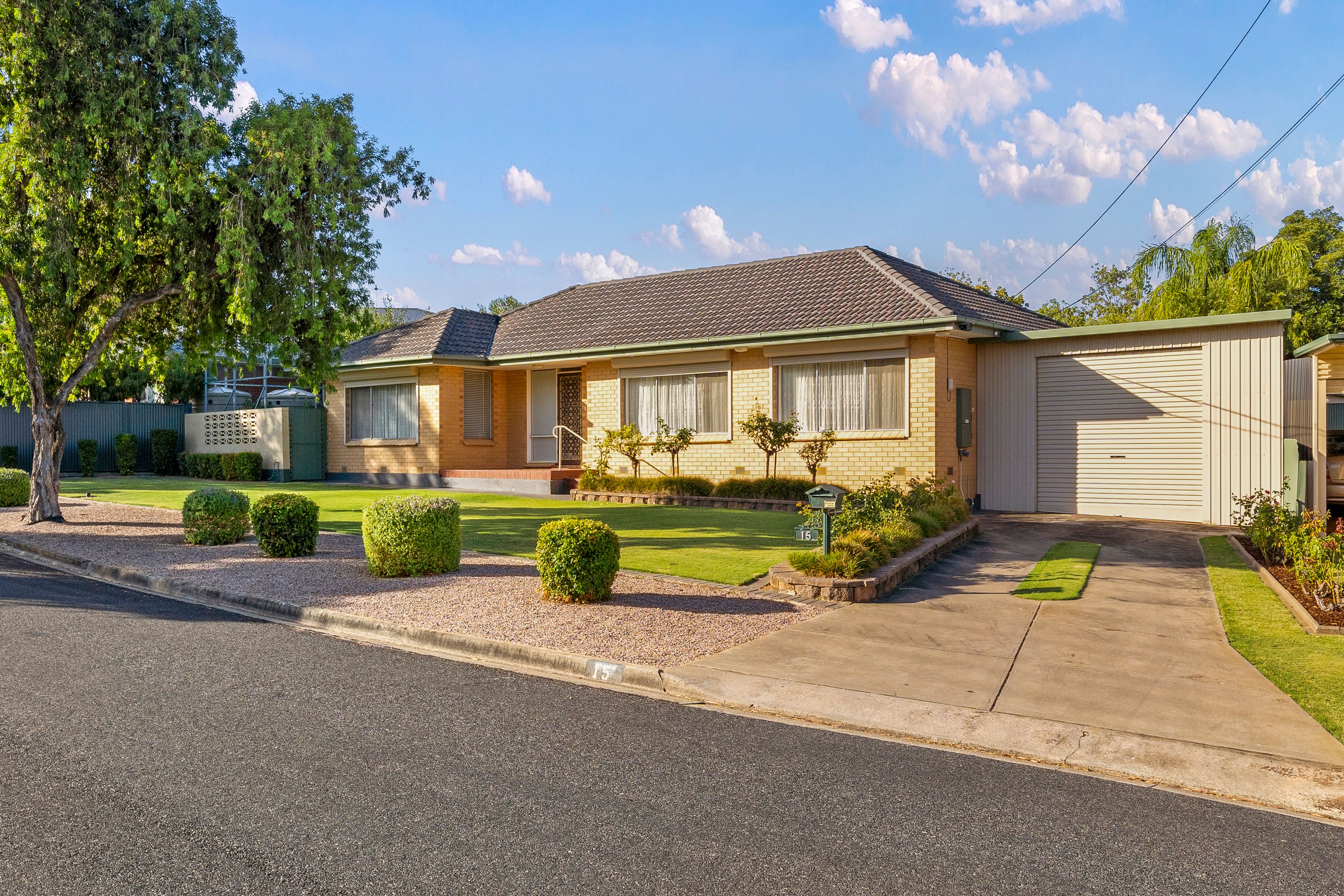 15 Vingara Drive, Dernancourt, SA 5075