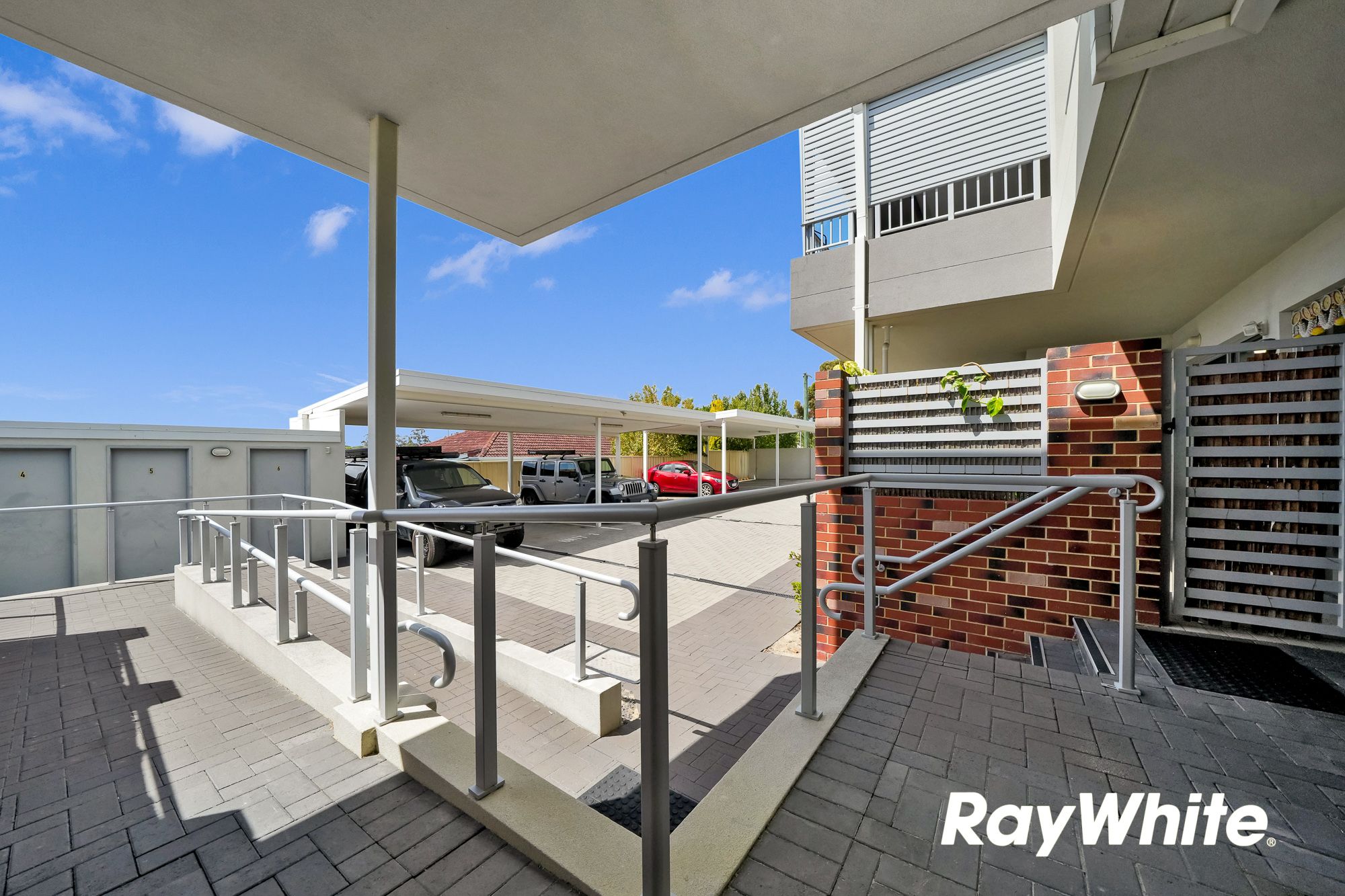 2/8 Peppering Way, Westminster, WA 6061
