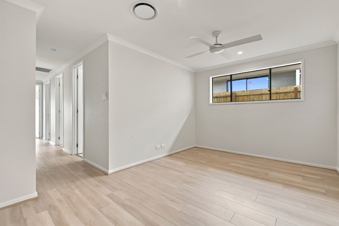31 Alpine Crescent — photo 4 of 12