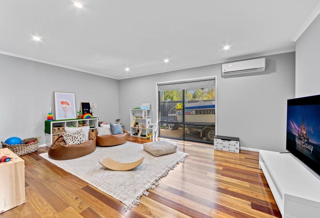 1 Casuarina Way, Helensvale, QLD 4212