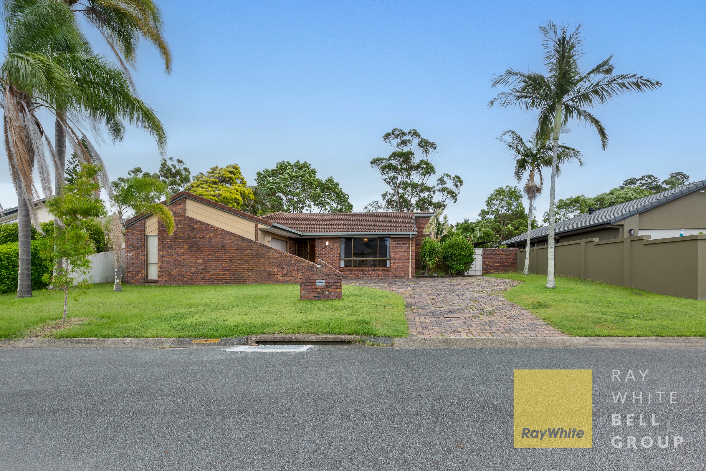 6 Lamb Street, Broadbeach Waters, QLD 4218