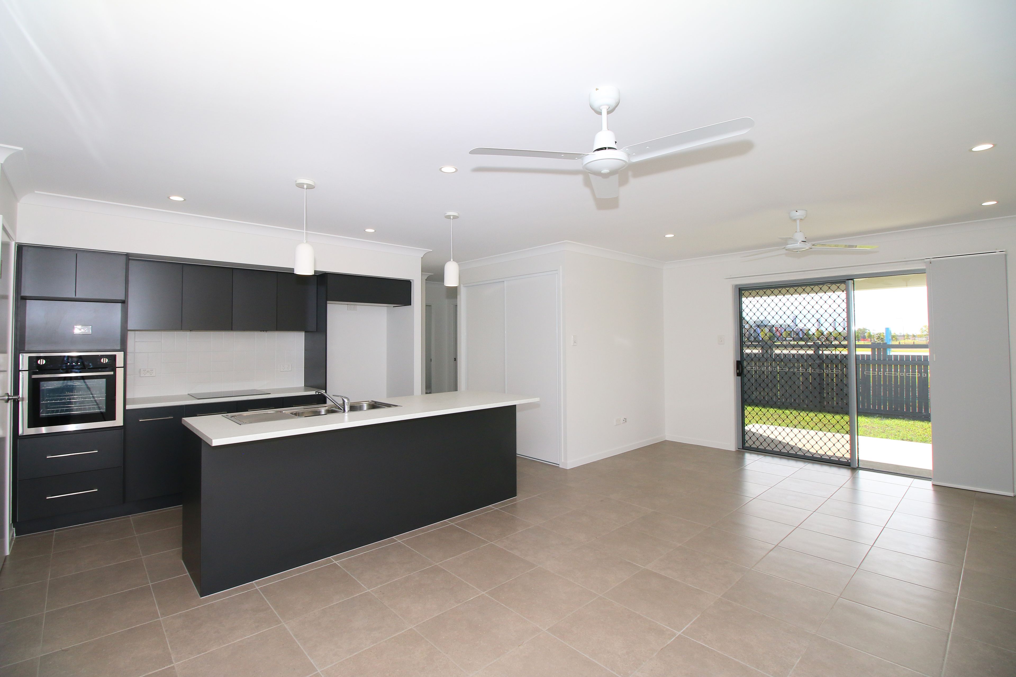 39 Friday Avenue, Burdell, QLD 4818