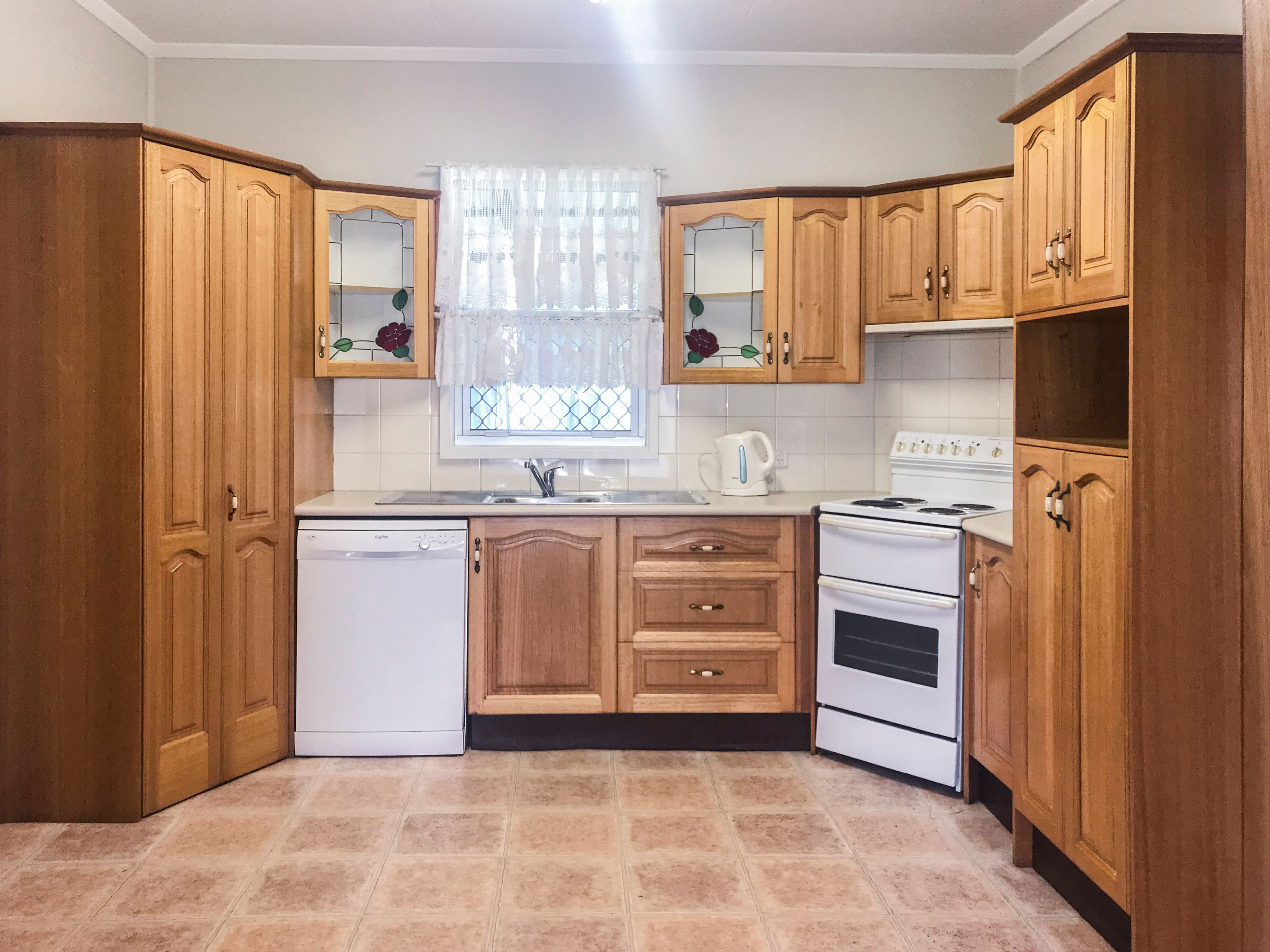3 Lake Road, Fennell Bay, NSW 2283