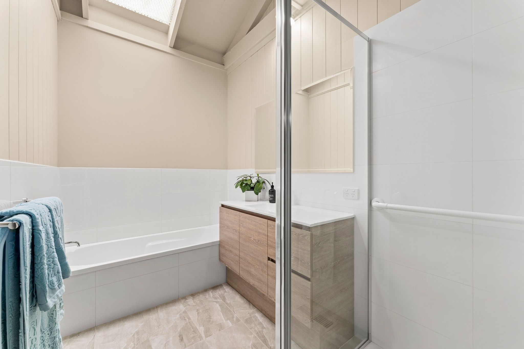 73 Oronsay Crescent, Diamond Creek, VIC 3089 House for Sale Ray White Eltham