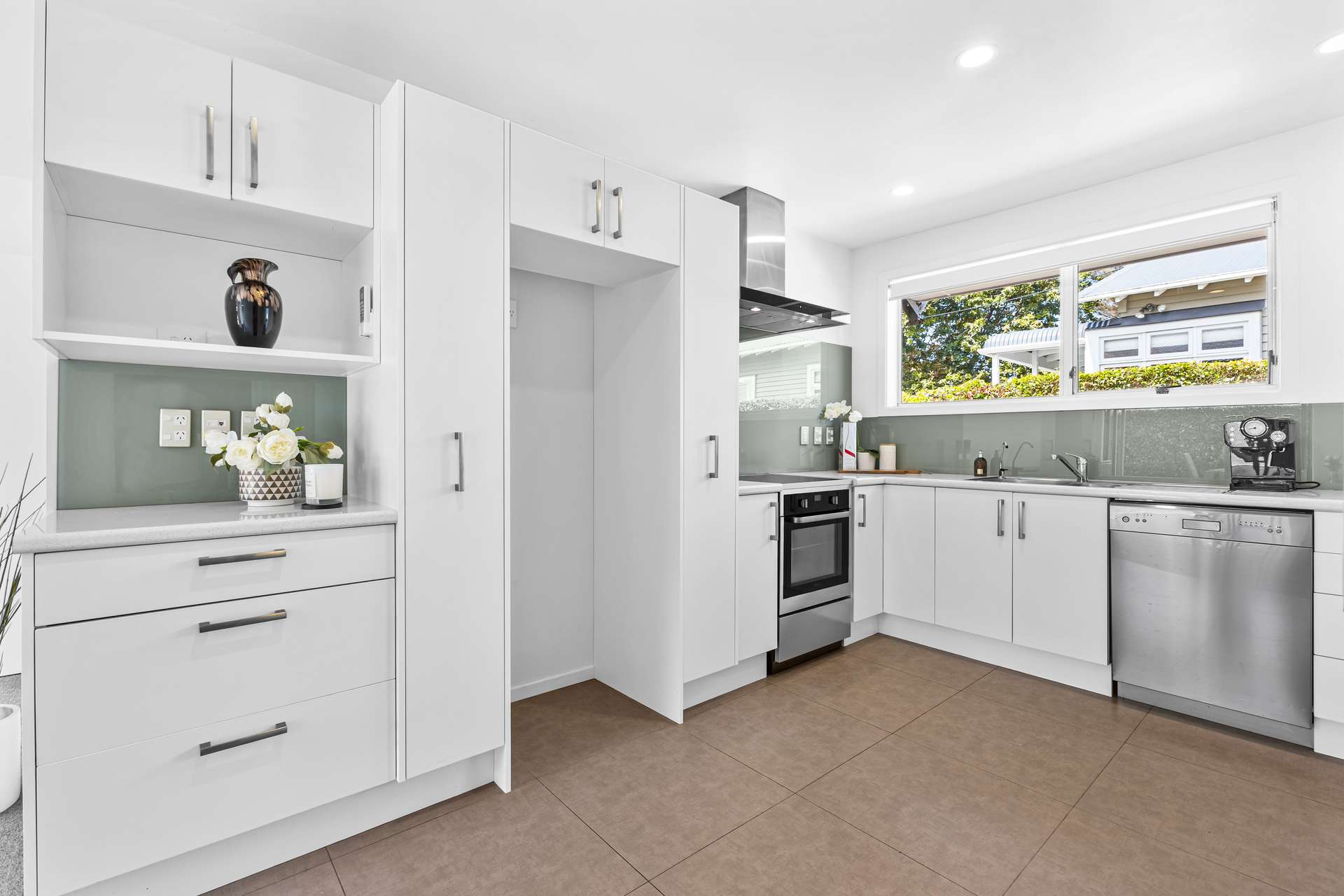 1/22 Seaforth Avenue photo 1