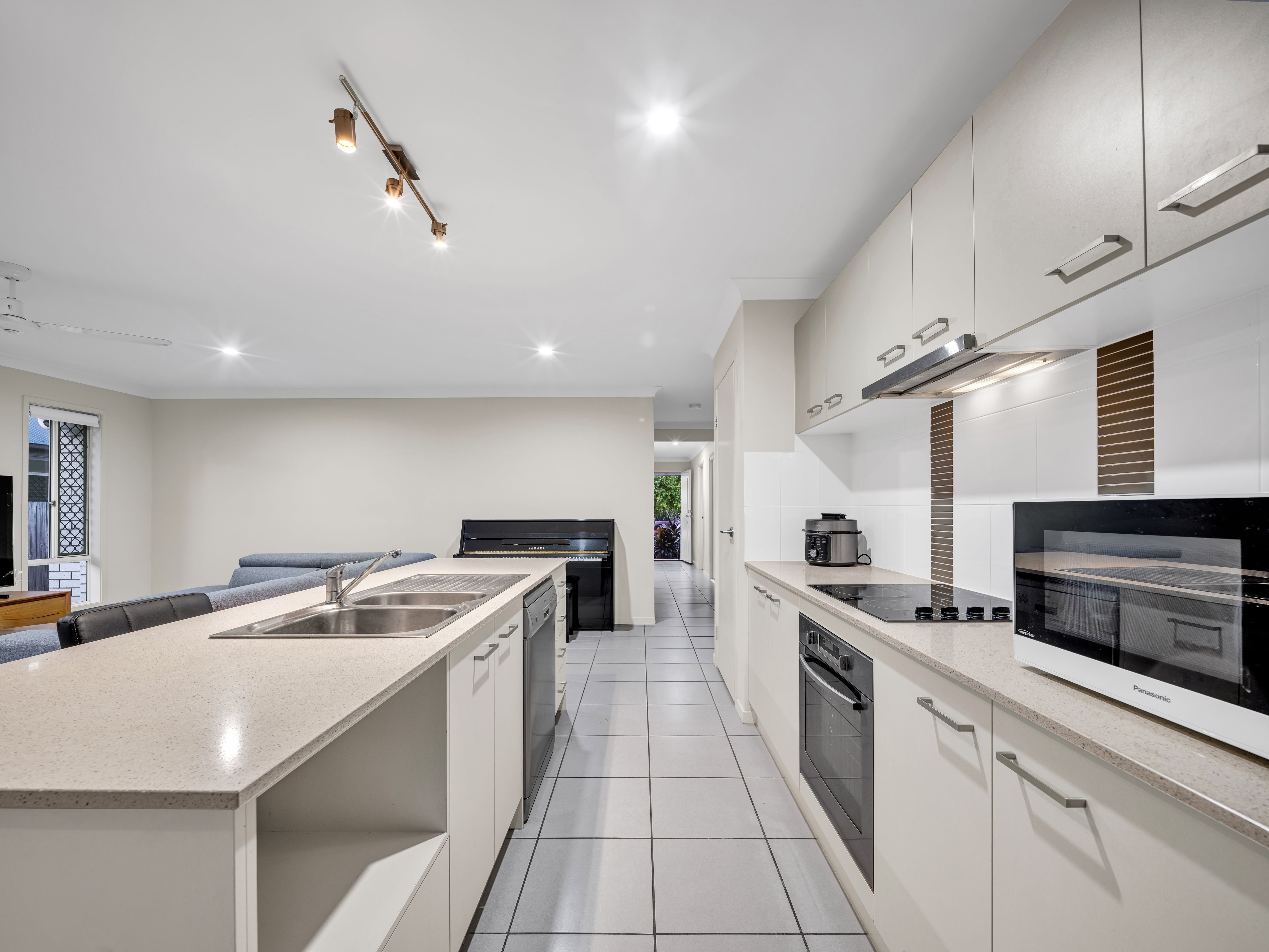 27 Woodgate Street — photo 6 of 18