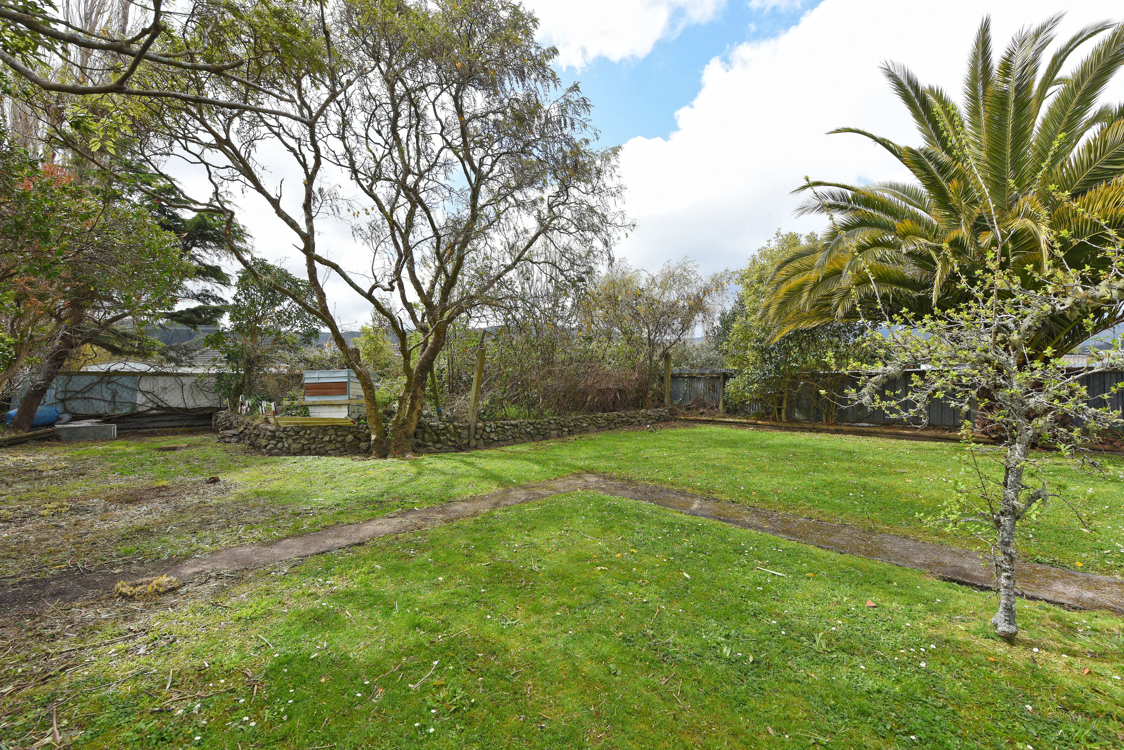 146 Wainuiomata Road, Wainuiomata, Lower Hutt City