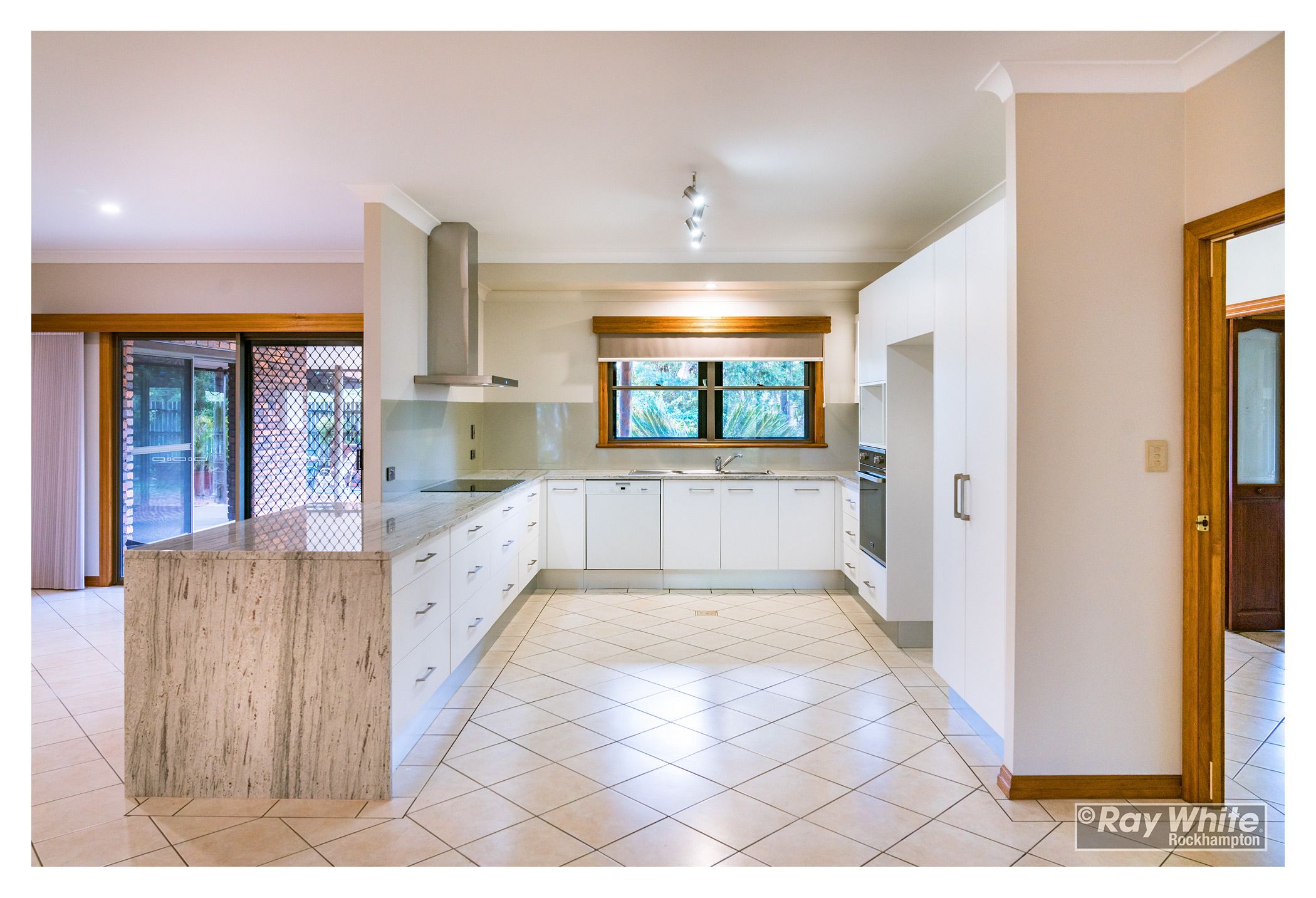 13 Emmerson Drive, Glenlee, QLD 4711