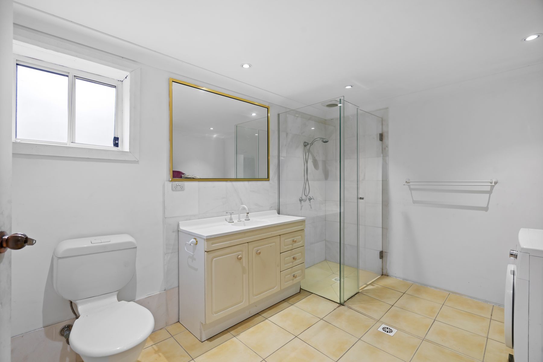 89 Elmo Street — photo 11 of 20