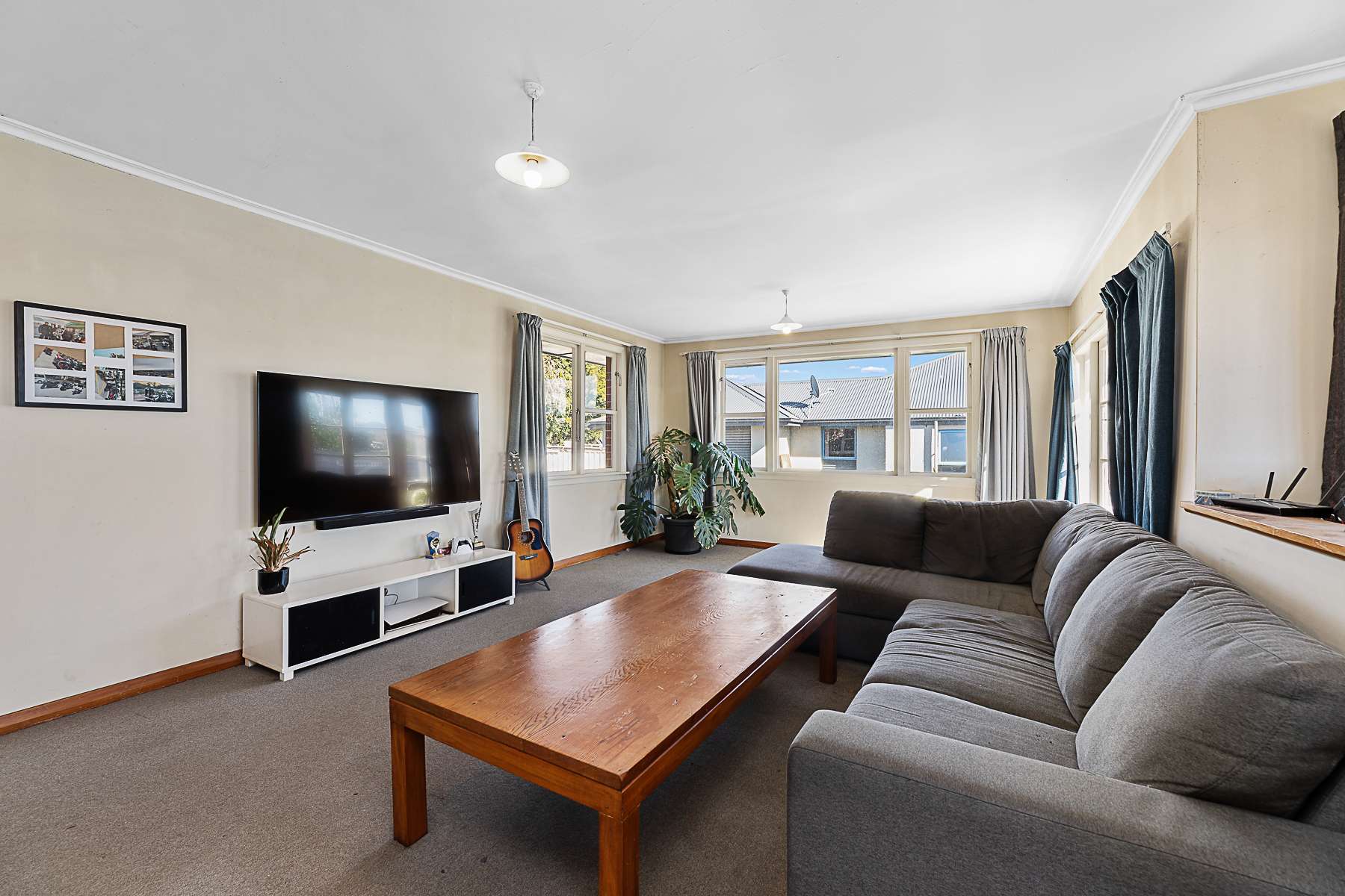 21 Holdaway Street photo 3