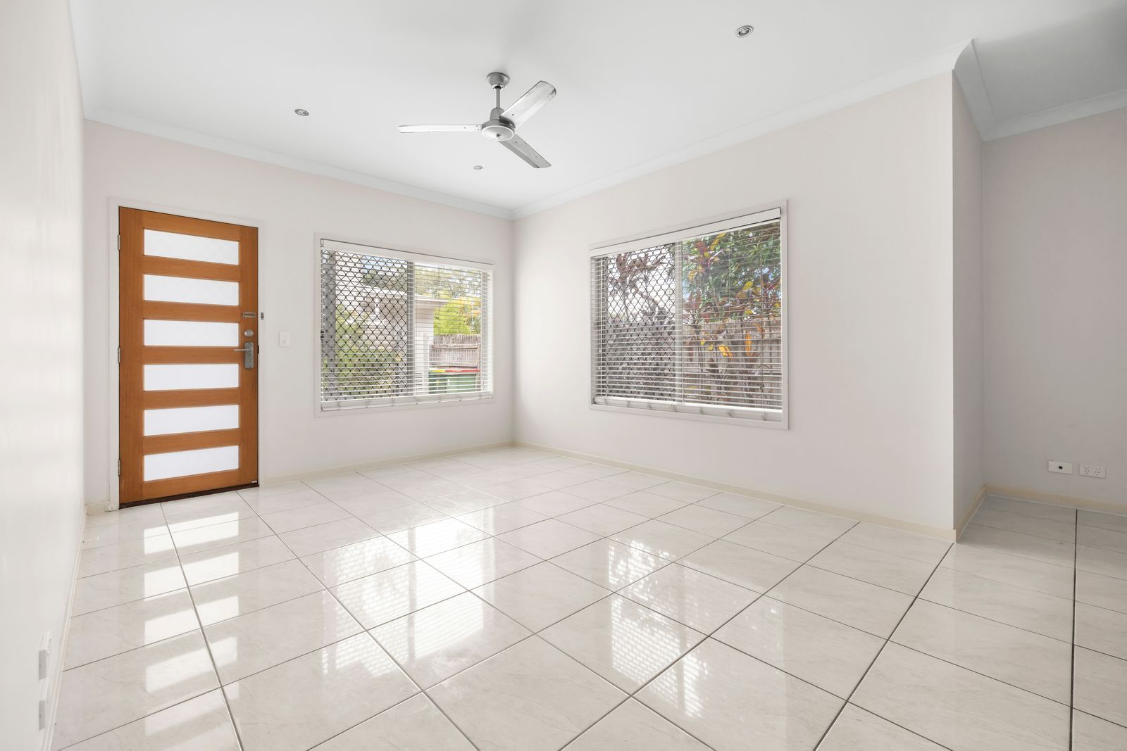 3/4 Moore Street, Victoria Point, QLD 4165