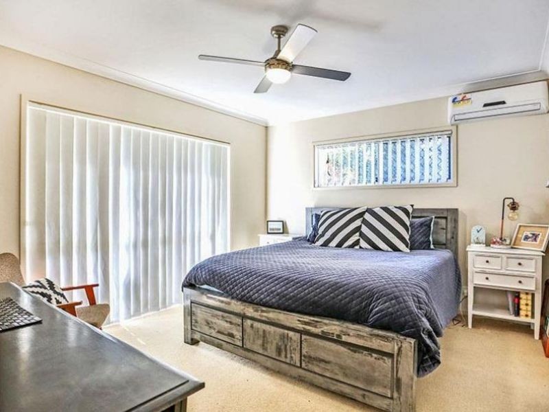 15 Ovals Terrace, Springfield Lakes, QLD 4300