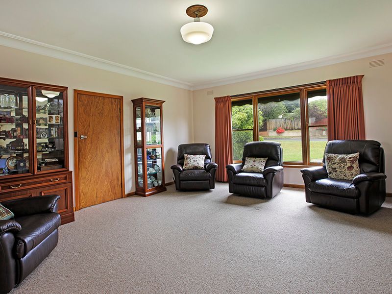 24 Leonard Street, Belmont, VIC 3216