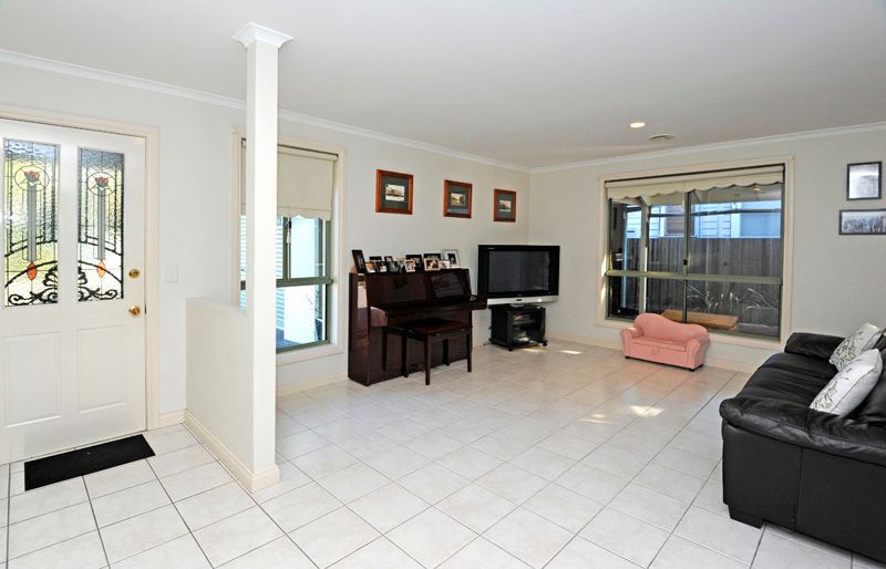 2 Athol Avenue, Coburg North, VIC 3058